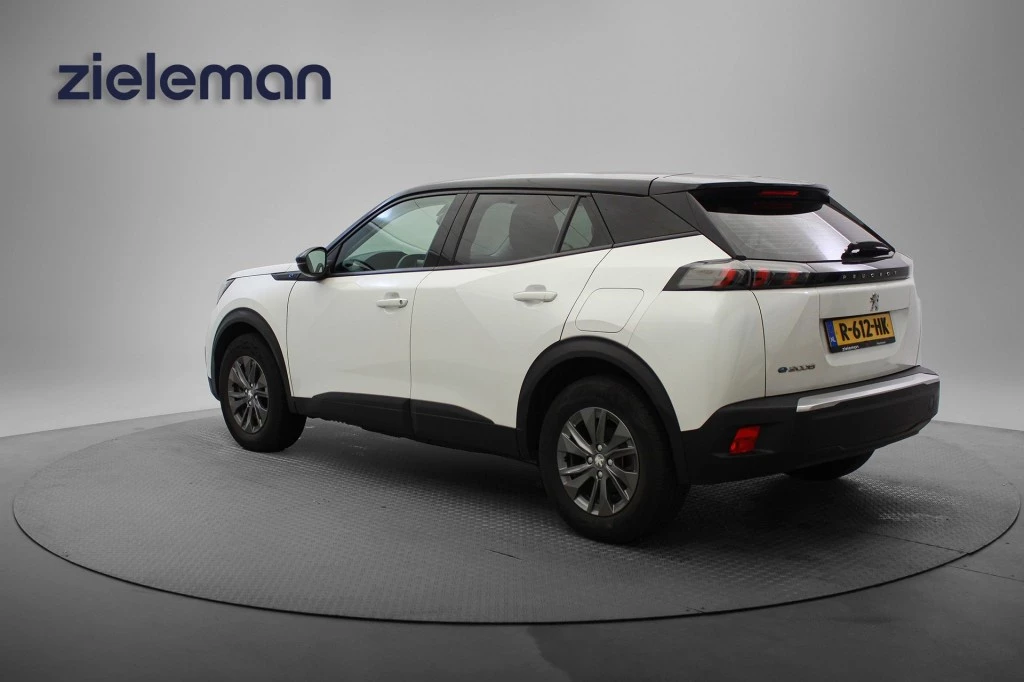 Hoofdafbeelding Peugeot e-2008