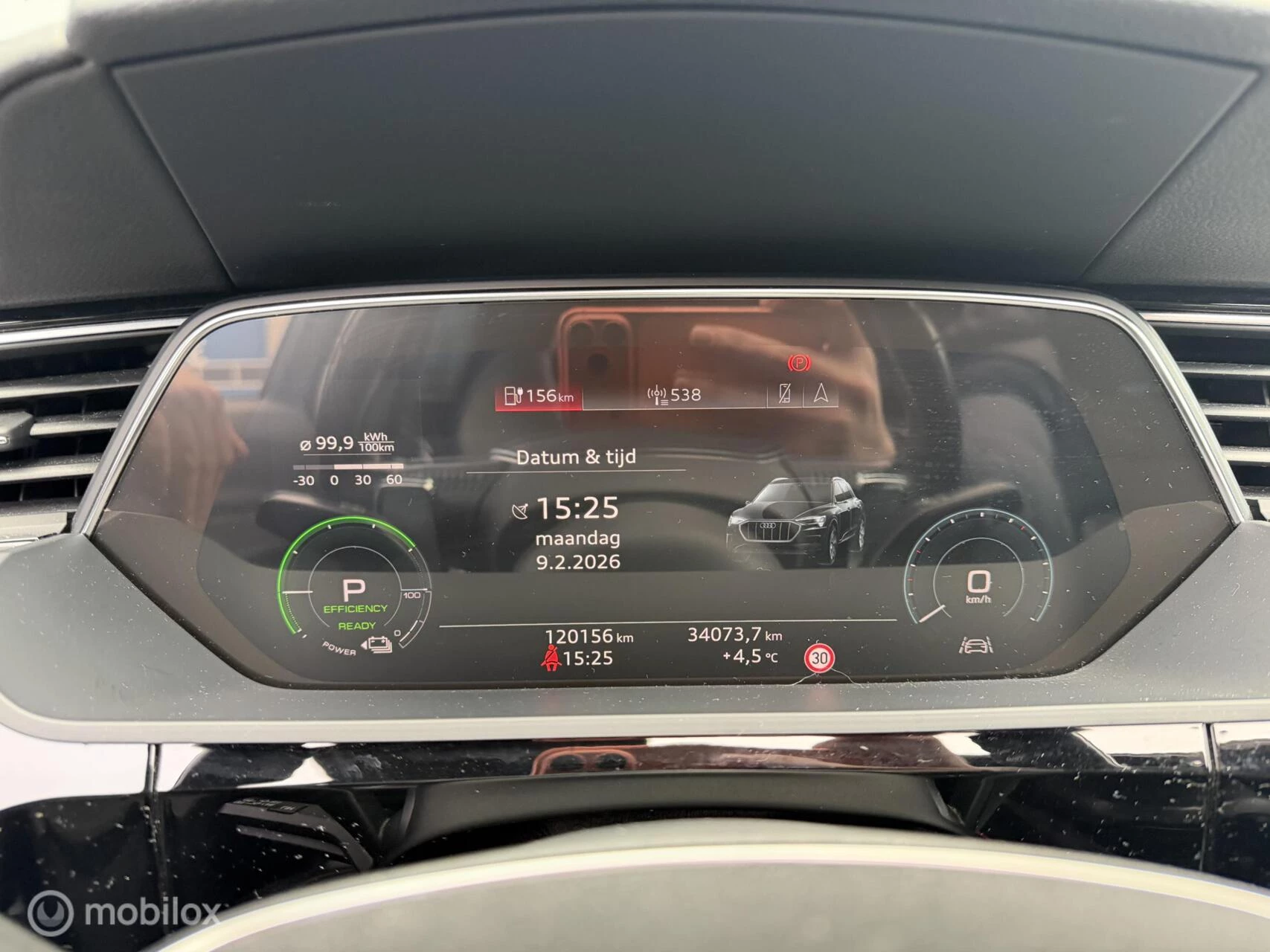 Hoofdafbeelding Audi e-tron