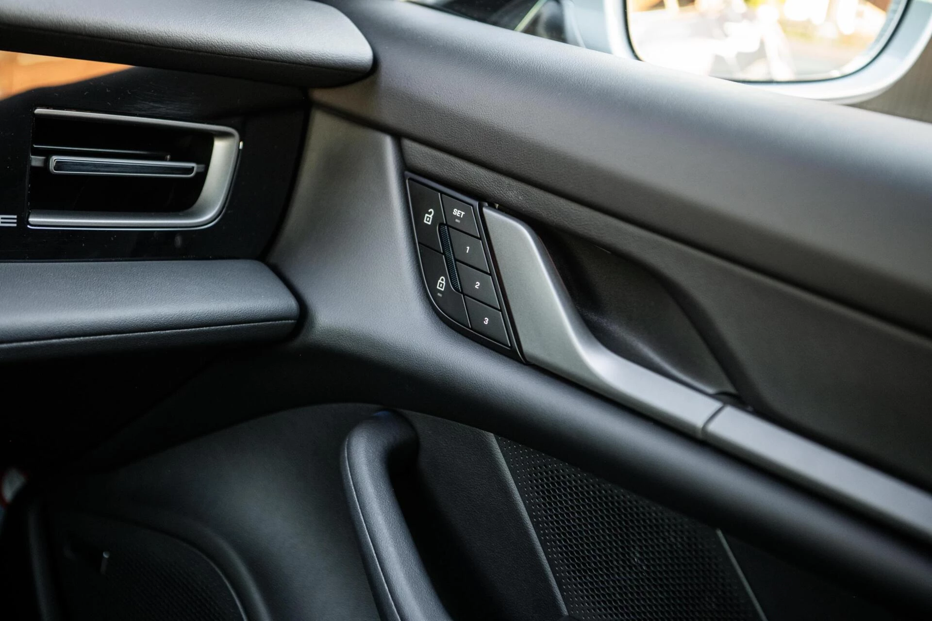 Hoofdafbeelding Porsche Taycan