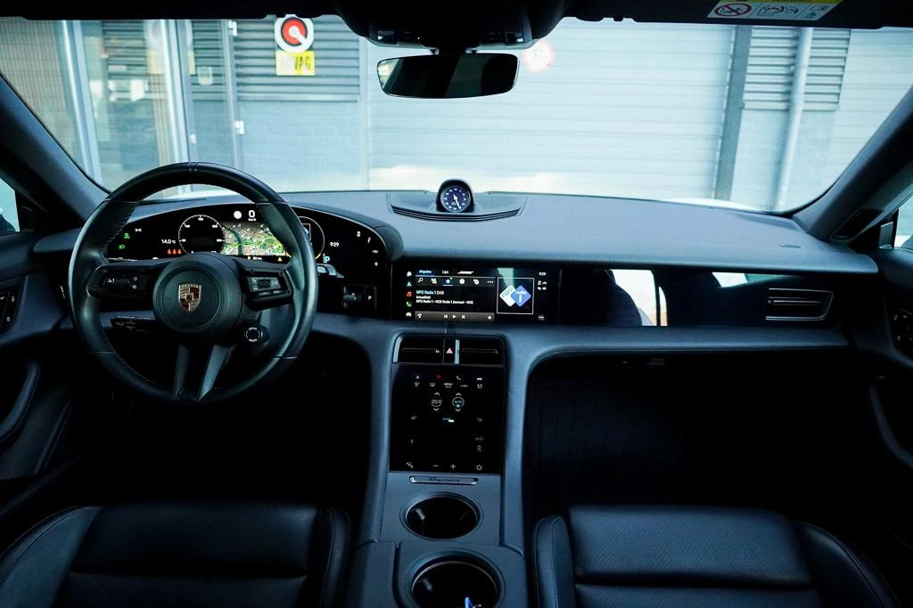 Hoofdafbeelding Porsche Taycan