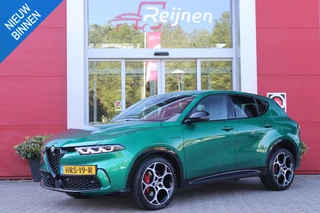 Alfa Romeo Tonale 1.5T Hybrid 160PK VELOCE | PREMIUM PACK: LEDEREN BEKLEDING/GEVENTILEERDE VOORSTOELEN/4-VOUDIG ELEKTRISCH VERSTELBARE LENDESTEUN VOORSTOELEN/ELEKTRISCH BEDIENBARE /HOOGGLANS ZWARTE RAAMOMLIJSTING/AMBIENT LIGHTING | TECHNOLOGY PACK: PARKEERWAARSCHUWING VOOR EN ACHTER/360° CAMERA/AUTOMATISCH INPARKEREN/ AUTONOMOUS DRIVING LEVEL 2: ADAPTIVE CRUISE CONTROL/LANE CENTERING ASSIST/TRAFFIC JAM ASSIST DODEHOEK DETECTIE AUTOMATISCH DIMMENDE BUITENSPIEGELS ELEKTRISCH BEDIENBARE ACHTERKLEP | WINTERPACK: STOELVERWARMING VOOR/STUURVERWARMING/VERWARMBARE RUITENSPROEIERS | 19" LICHTMETALEN VELGEN | DRAADLOZE TELEFOONLADER | NAVIGATIE | DRAADLOZE APPLE CARPLAY/ANDROID AUTO | FULL LED MATRIX KOPLAMPEN |