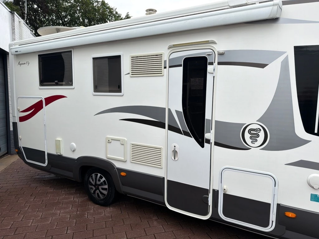 Hoofdafbeelding Elnagh Magnum 81