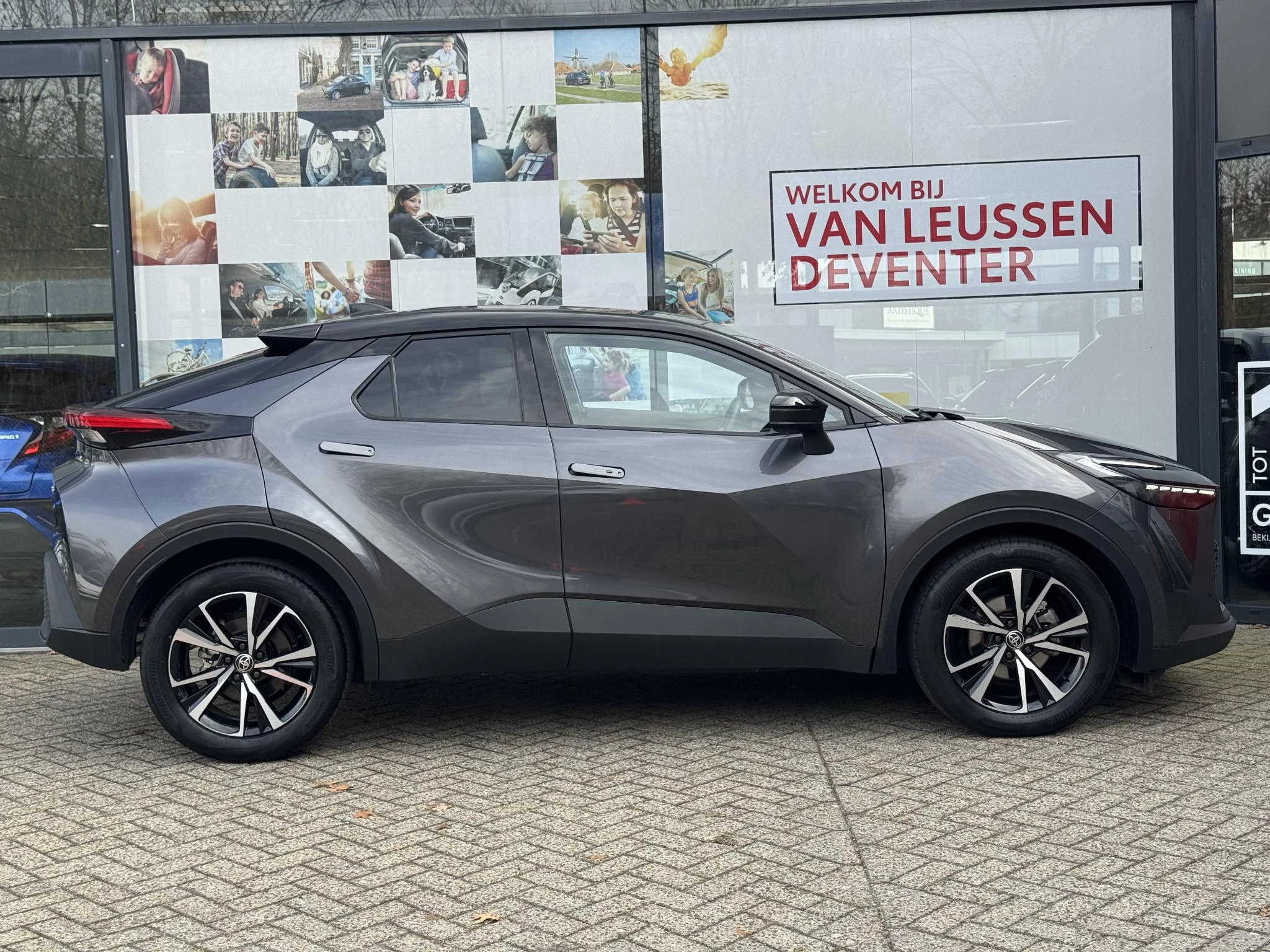 Hoofdafbeelding Toyota C-HR