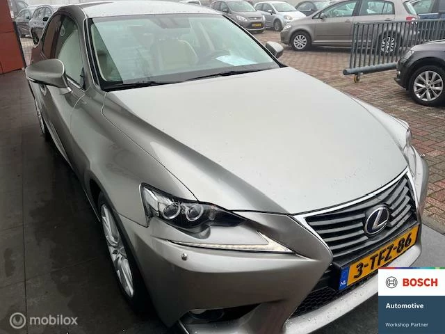 Hoofdafbeelding Lexus IS