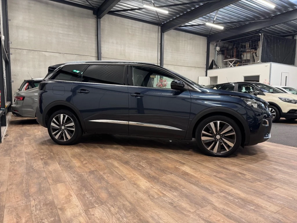 Hoofdafbeelding Peugeot 5008
