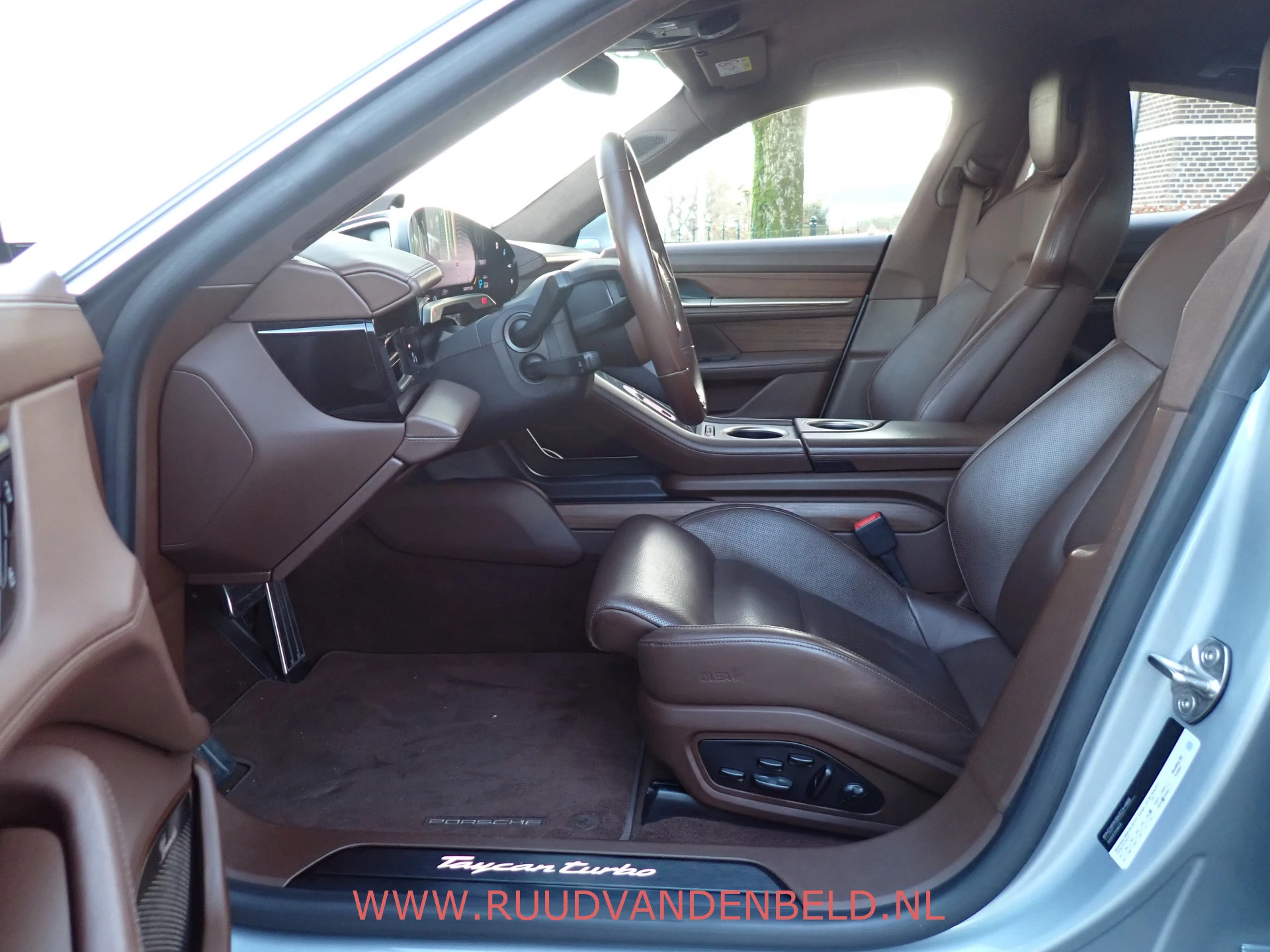 Hoofdafbeelding Porsche Taycan