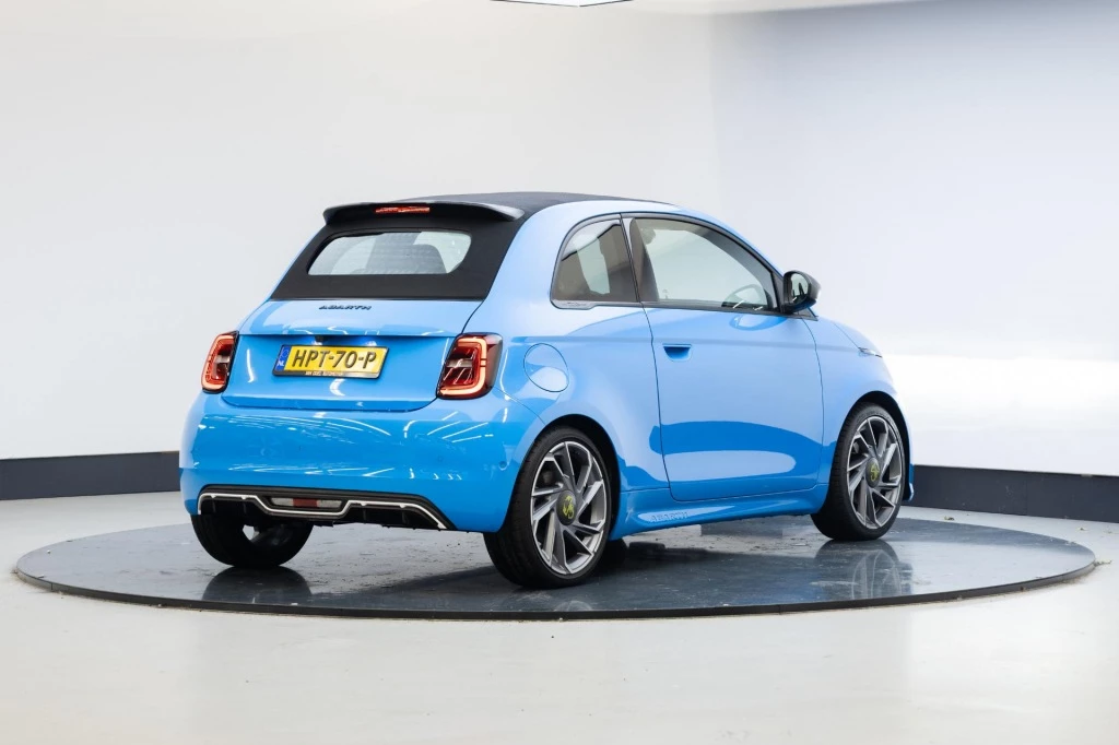 Hoofdafbeelding Fiat 500C