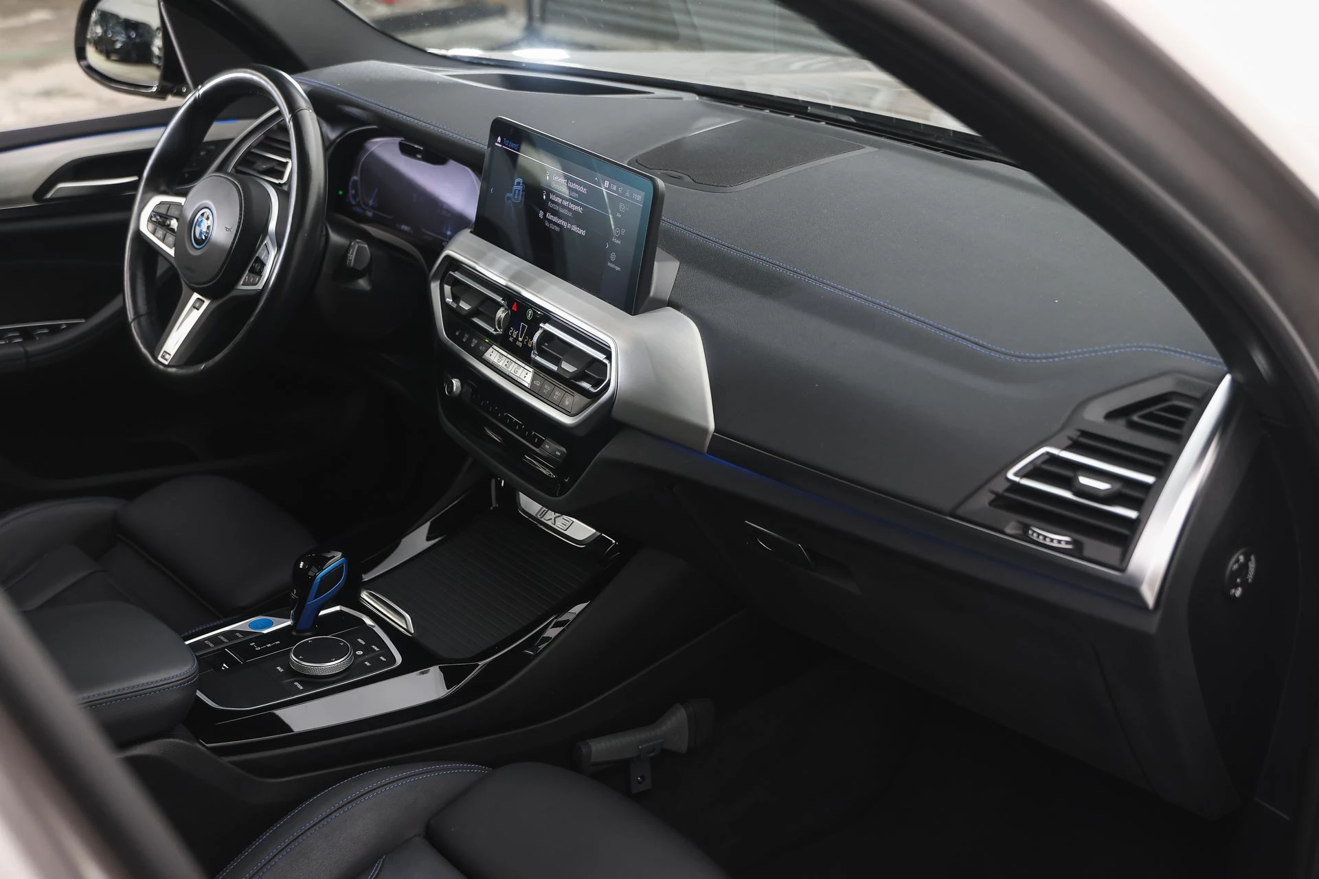 Hoofdafbeelding BMW iX3