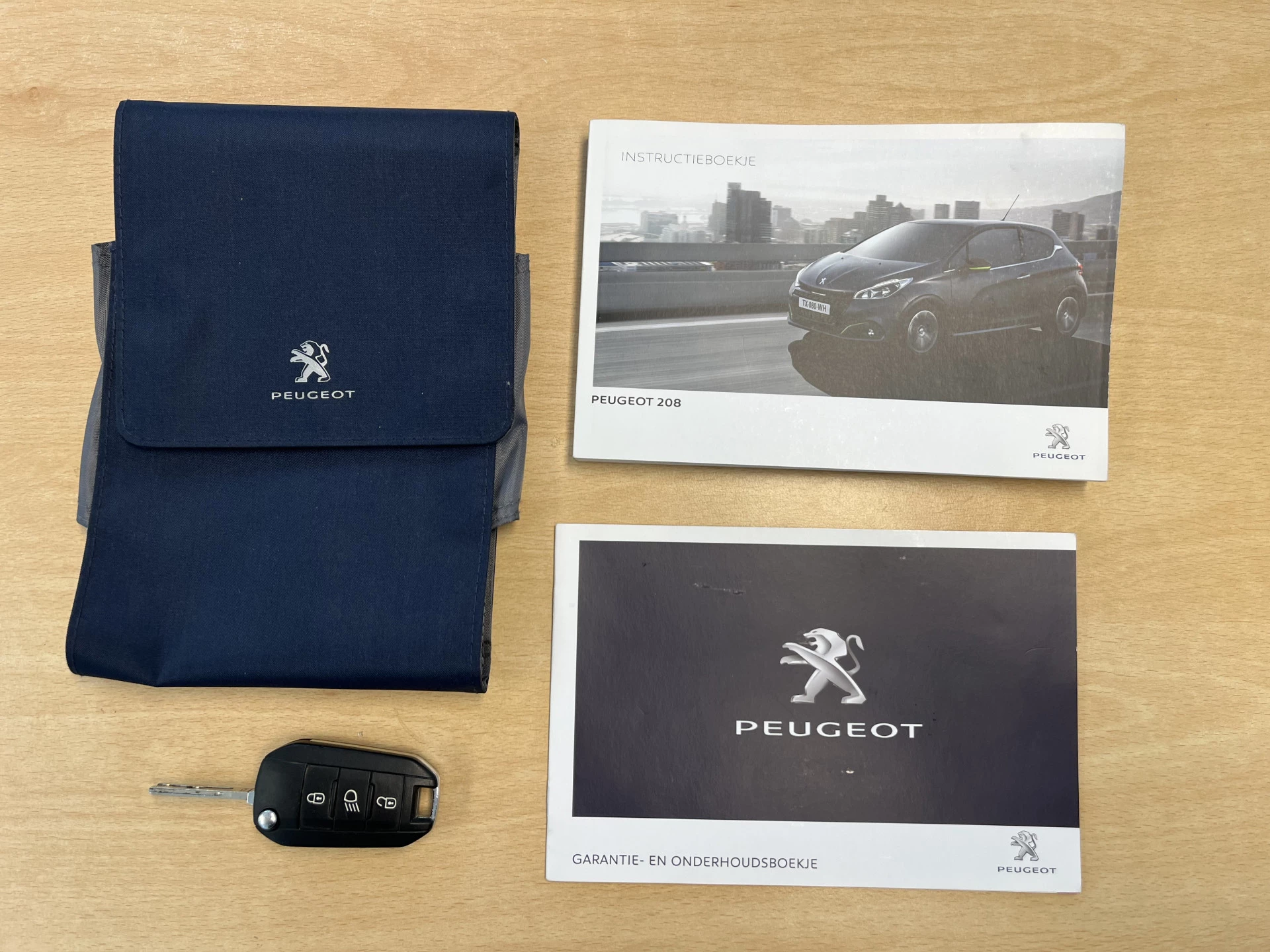 Hoofdafbeelding Peugeot 208