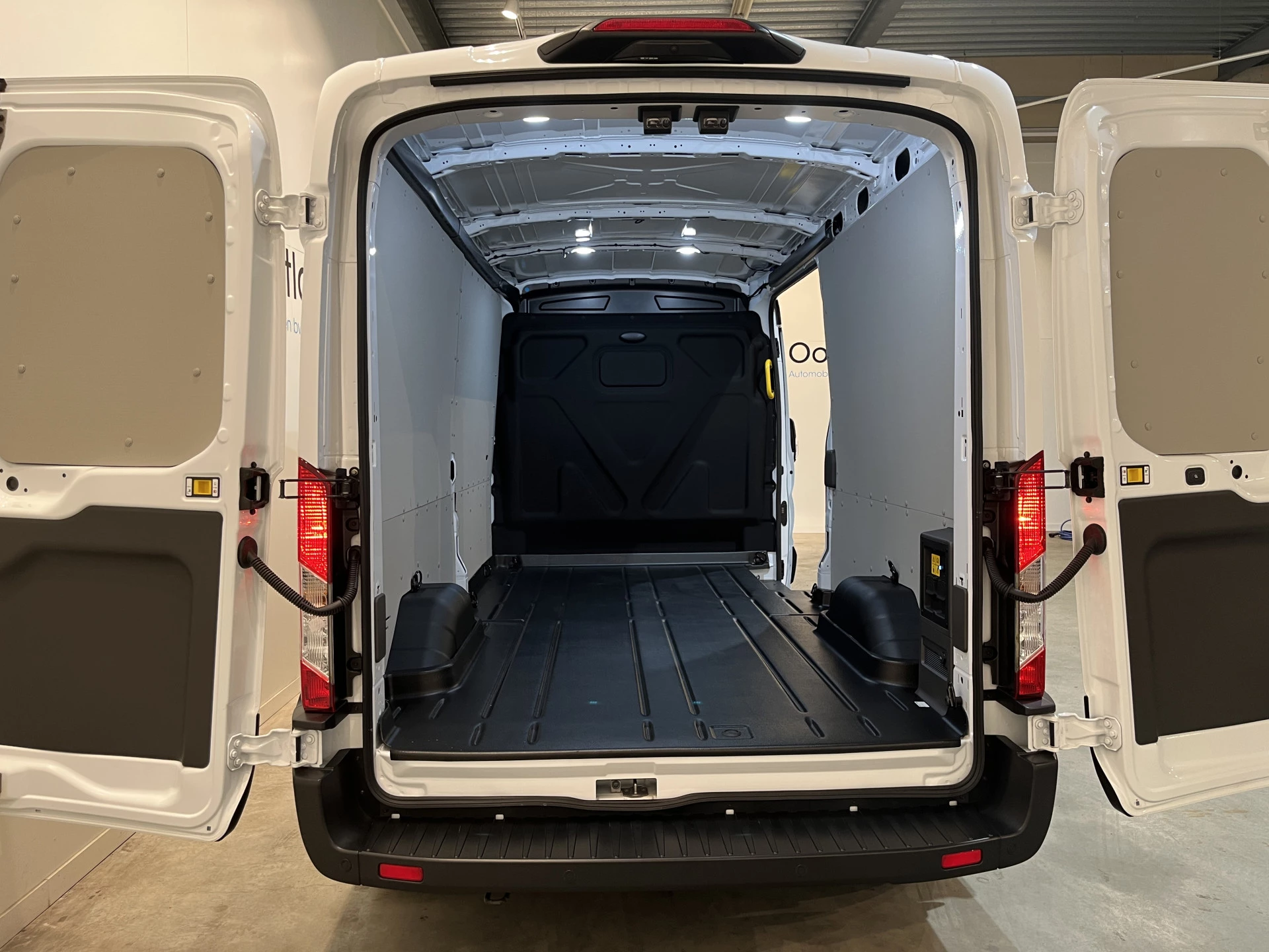 Hoofdafbeelding Ford E-Transit