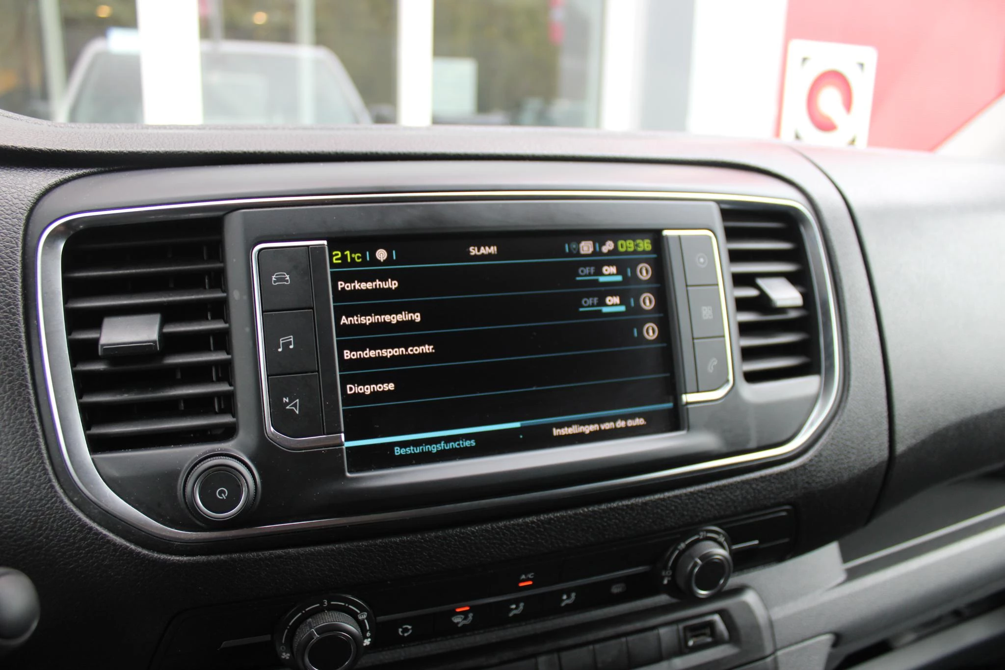 Hoofdafbeelding Peugeot e-Expert