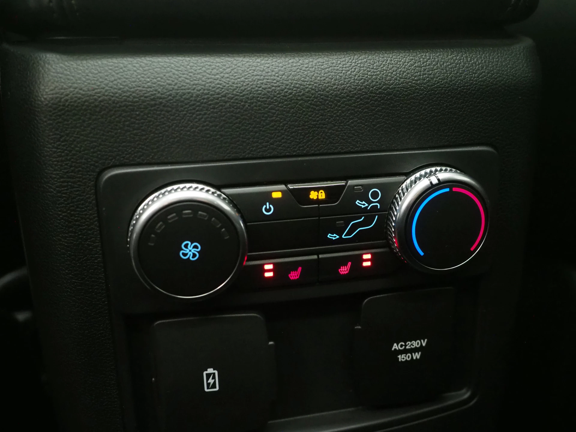 Hoofdafbeelding Ford Explorer