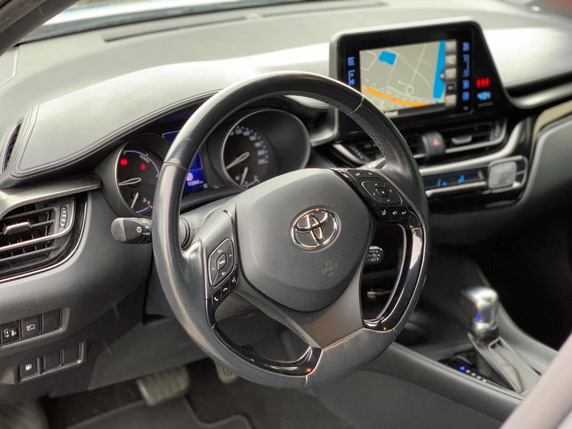 Hoofdafbeelding Toyota C-HR