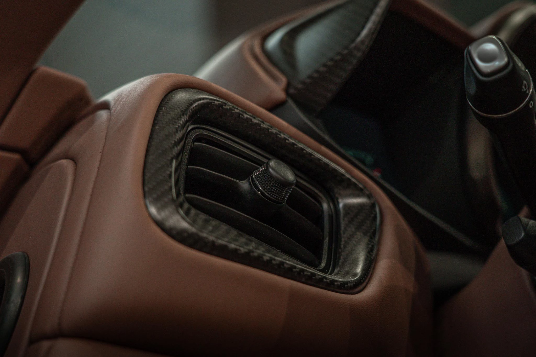 Hoofdafbeelding Aston Martin DBS