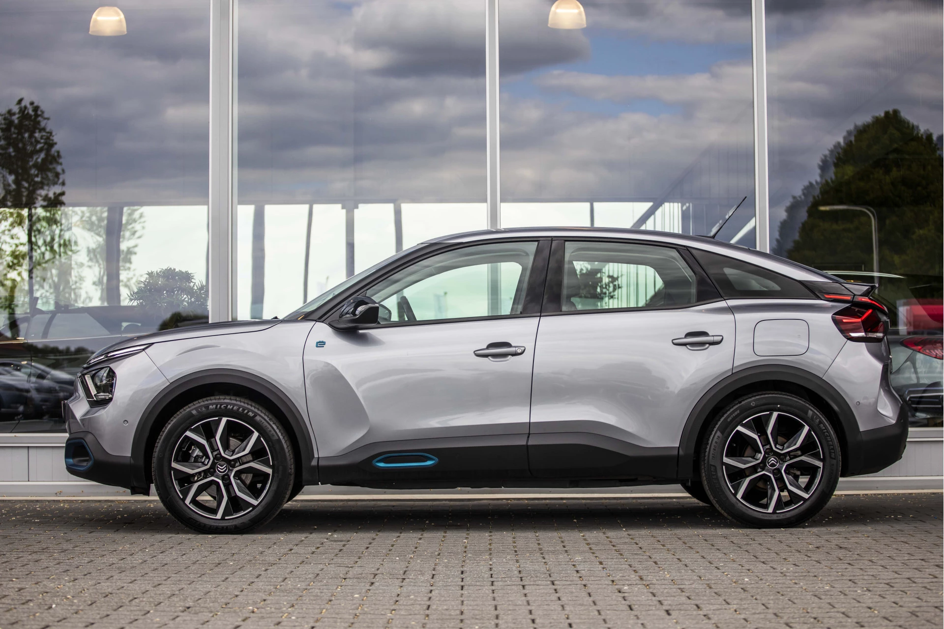 Hoofdafbeelding Citroën ë-C4