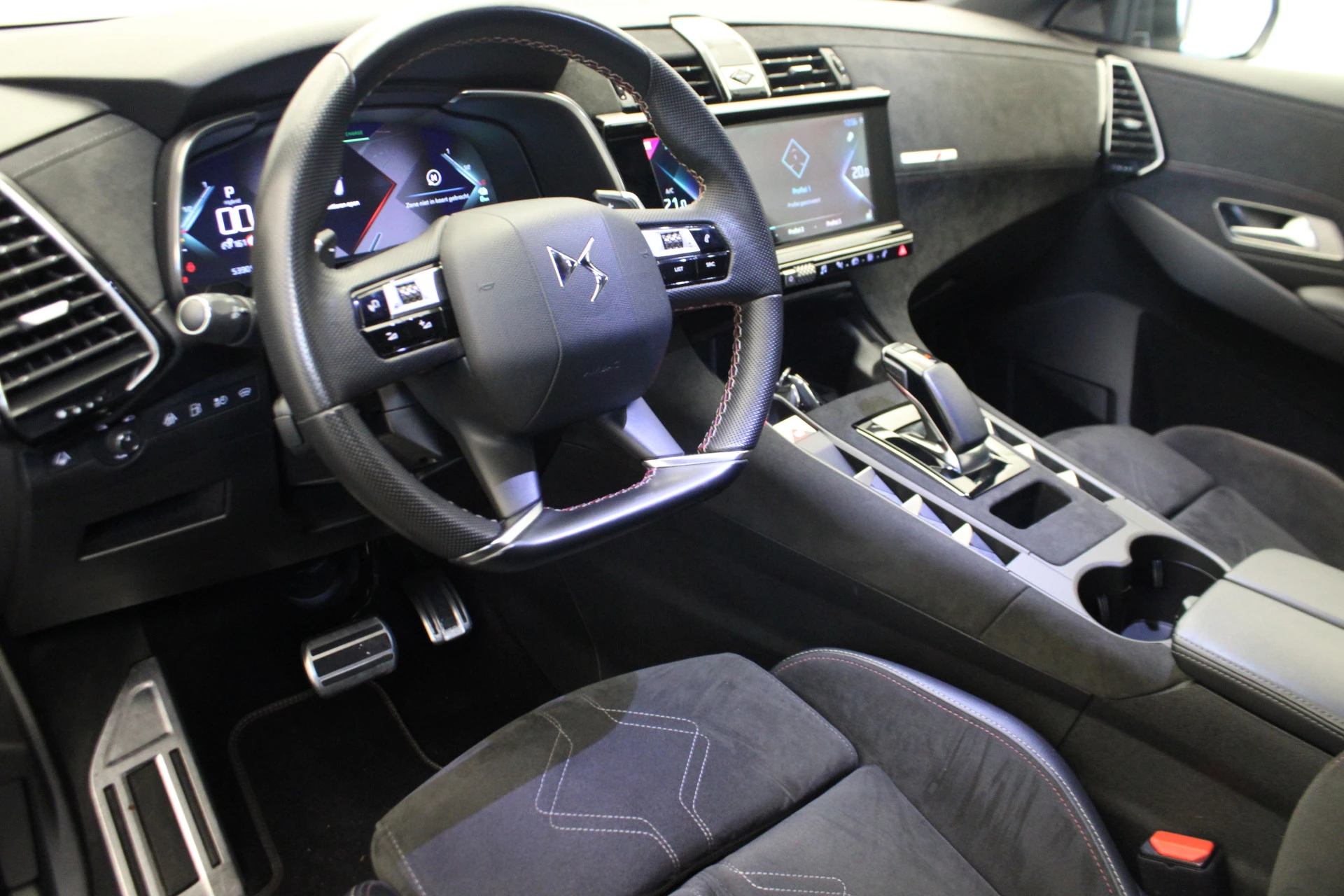 Hoofdafbeelding DS DS 7