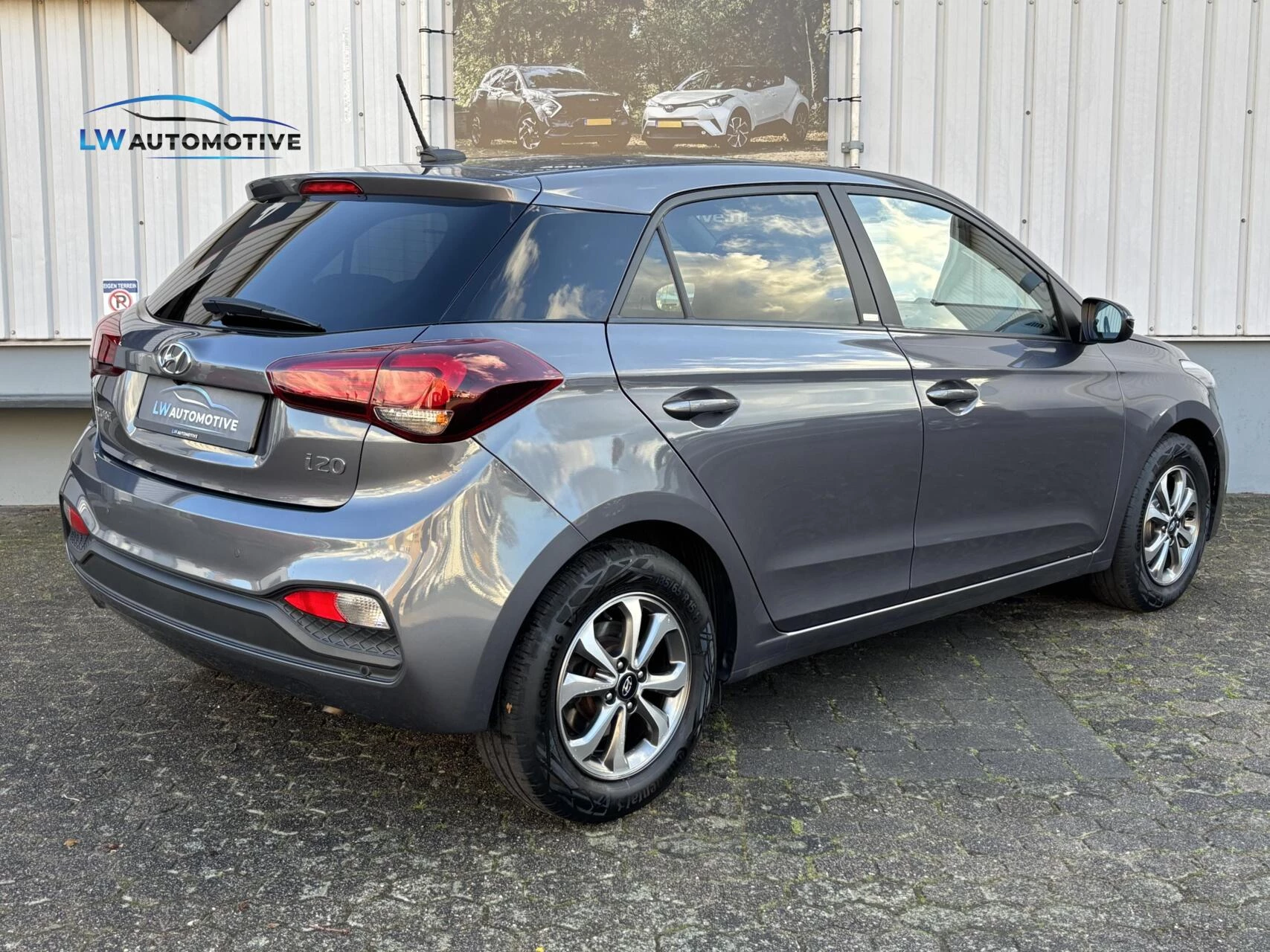 Hoofdafbeelding Hyundai i20