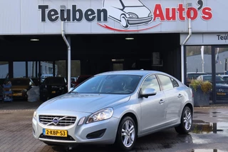 Volvo S60 1.6 T4 Momentum Navigatie, Airco, Cruise control, Elektrische ramen, Lichtmetalen wielen