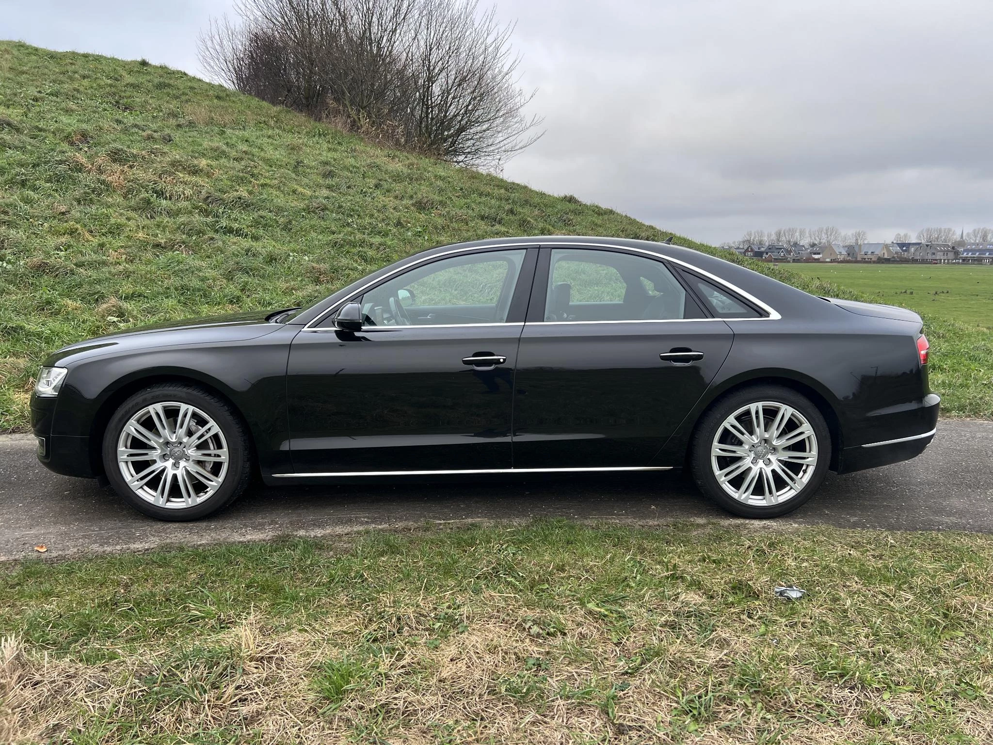 Hoofdafbeelding Audi A8