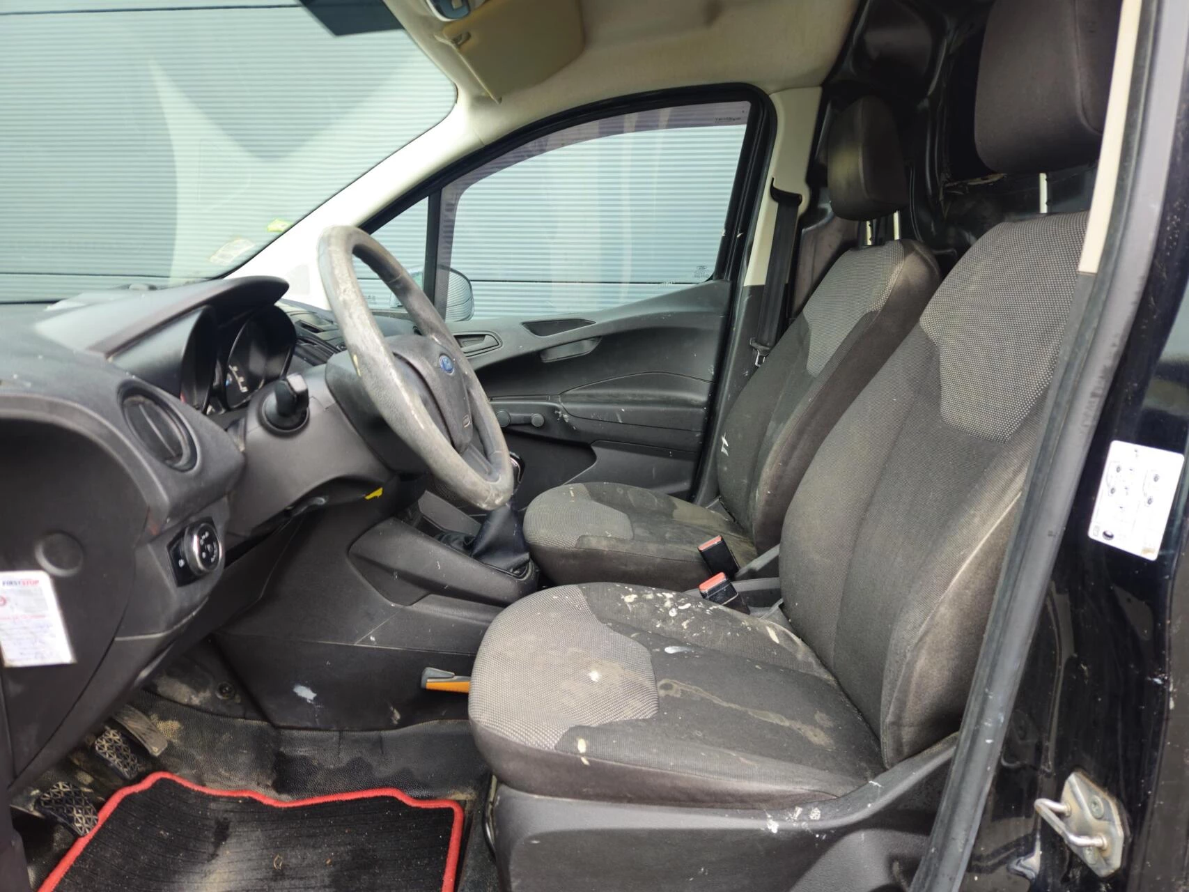 Hoofdafbeelding Ford Transit Courier