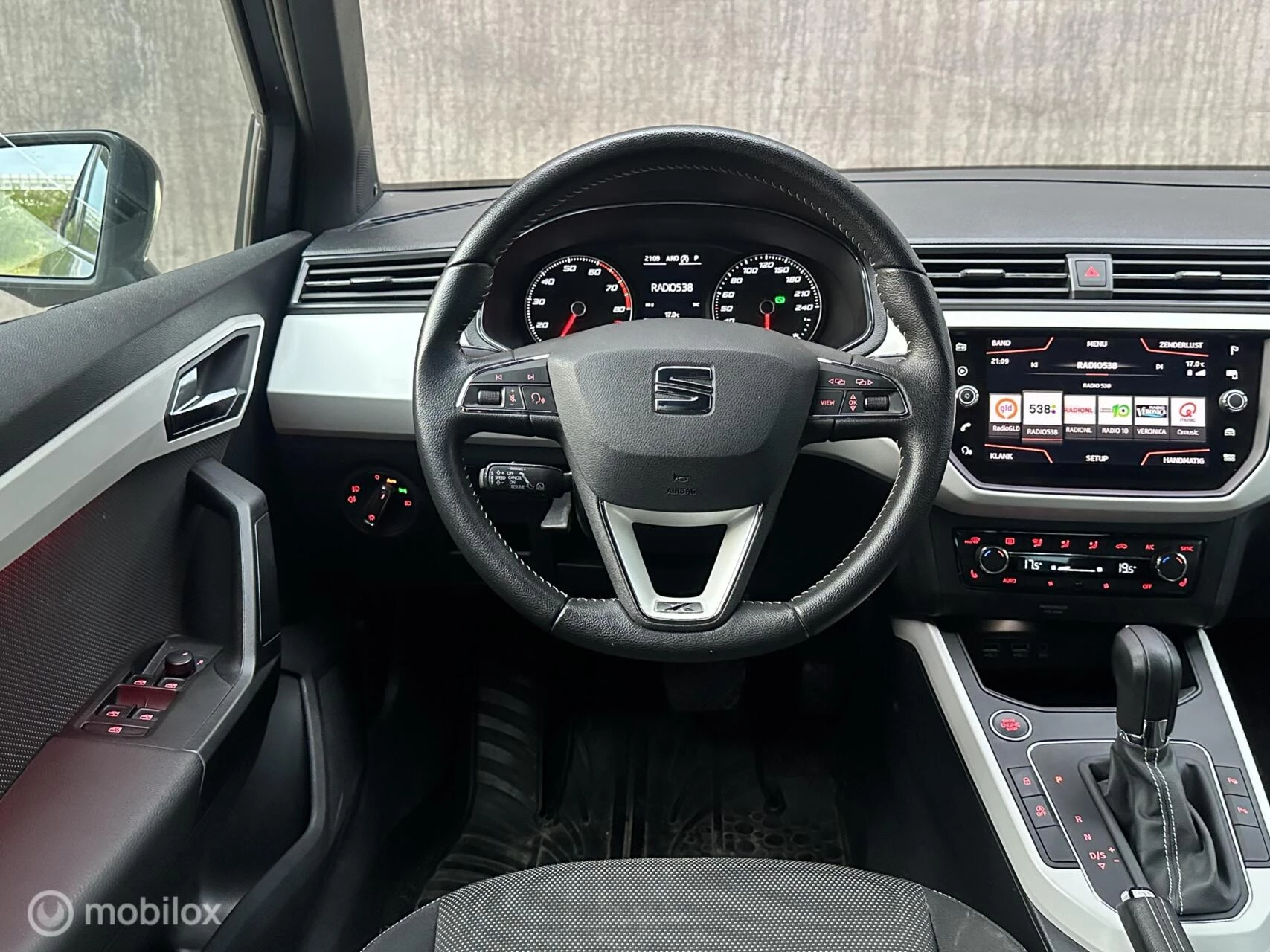 Hoofdafbeelding SEAT Arona