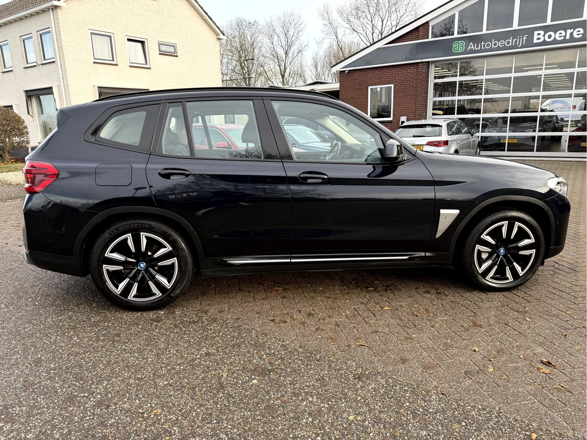 Hoofdafbeelding BMW iX3