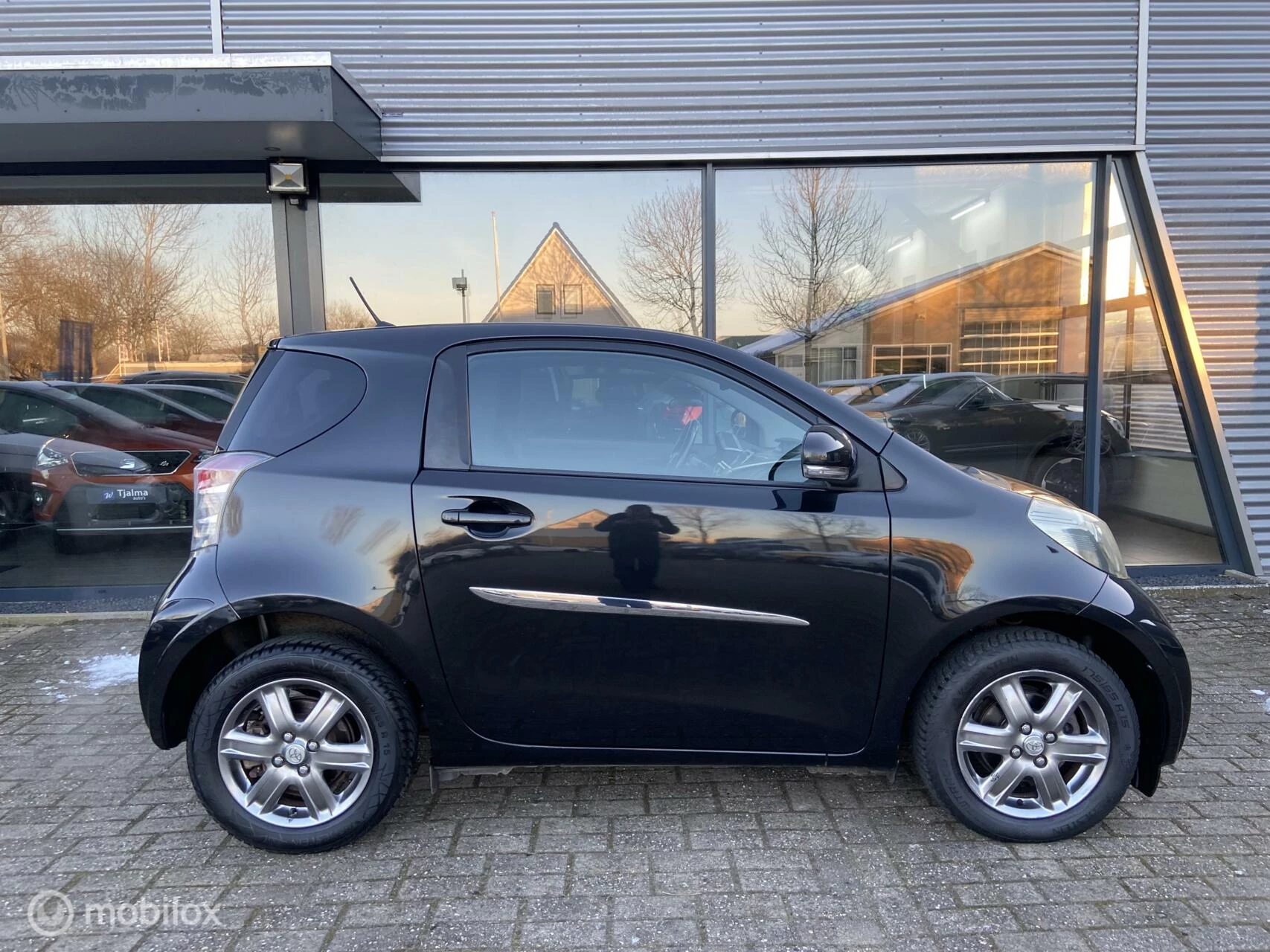 Hoofdafbeelding Toyota iQ
