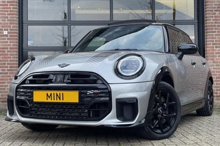 Hoofdafbeelding MINI Cooper Mini Mini 1.5 Cooper C John Cooper Works Pano Sfeer Black JCW '25