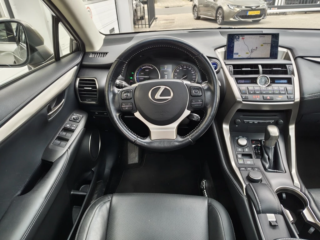 Hoofdafbeelding Lexus NX