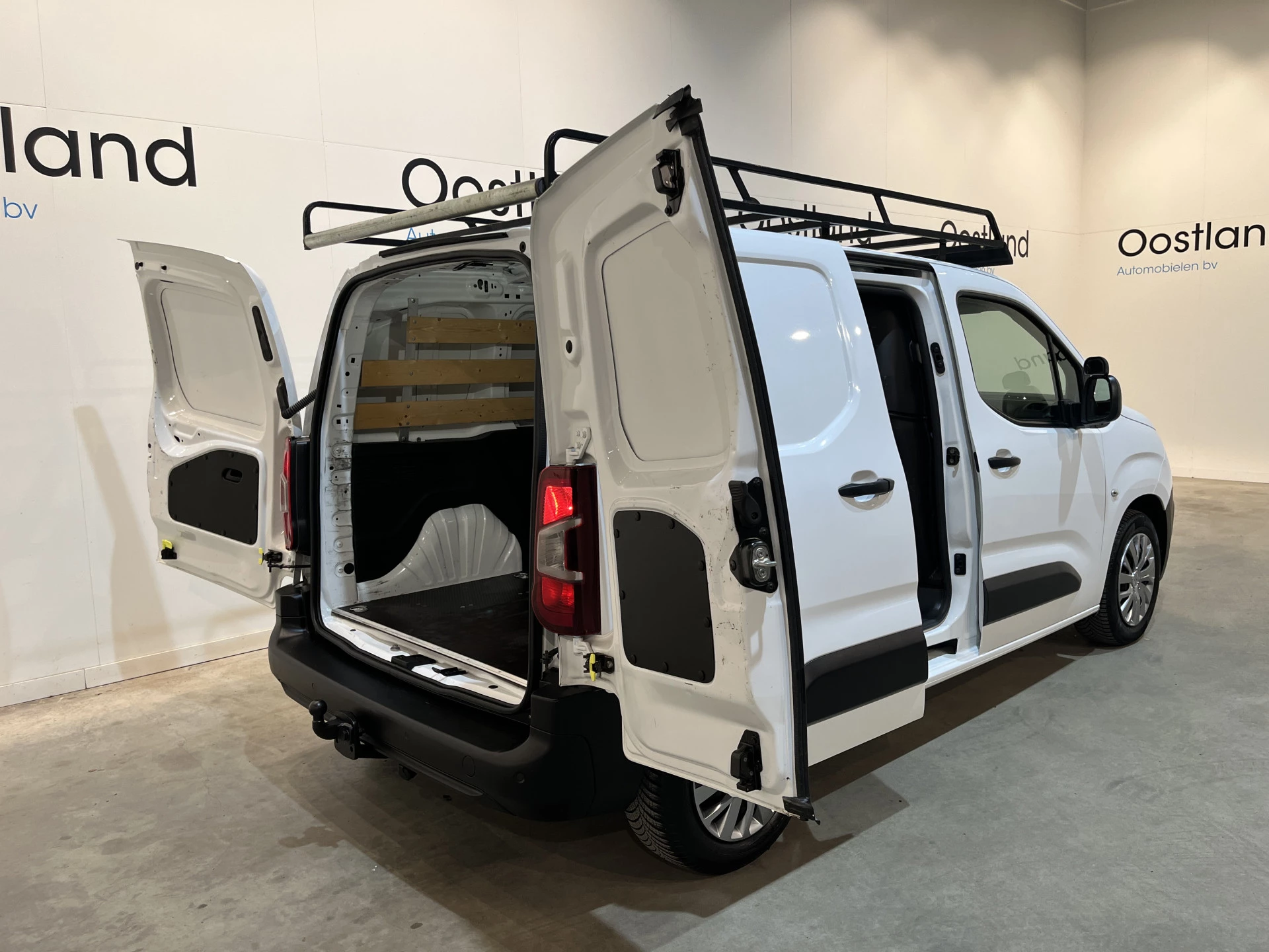 Hoofdafbeelding Peugeot Partner