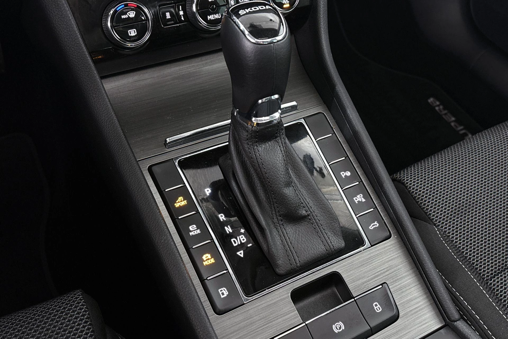 Hoofdafbeelding Škoda Superb