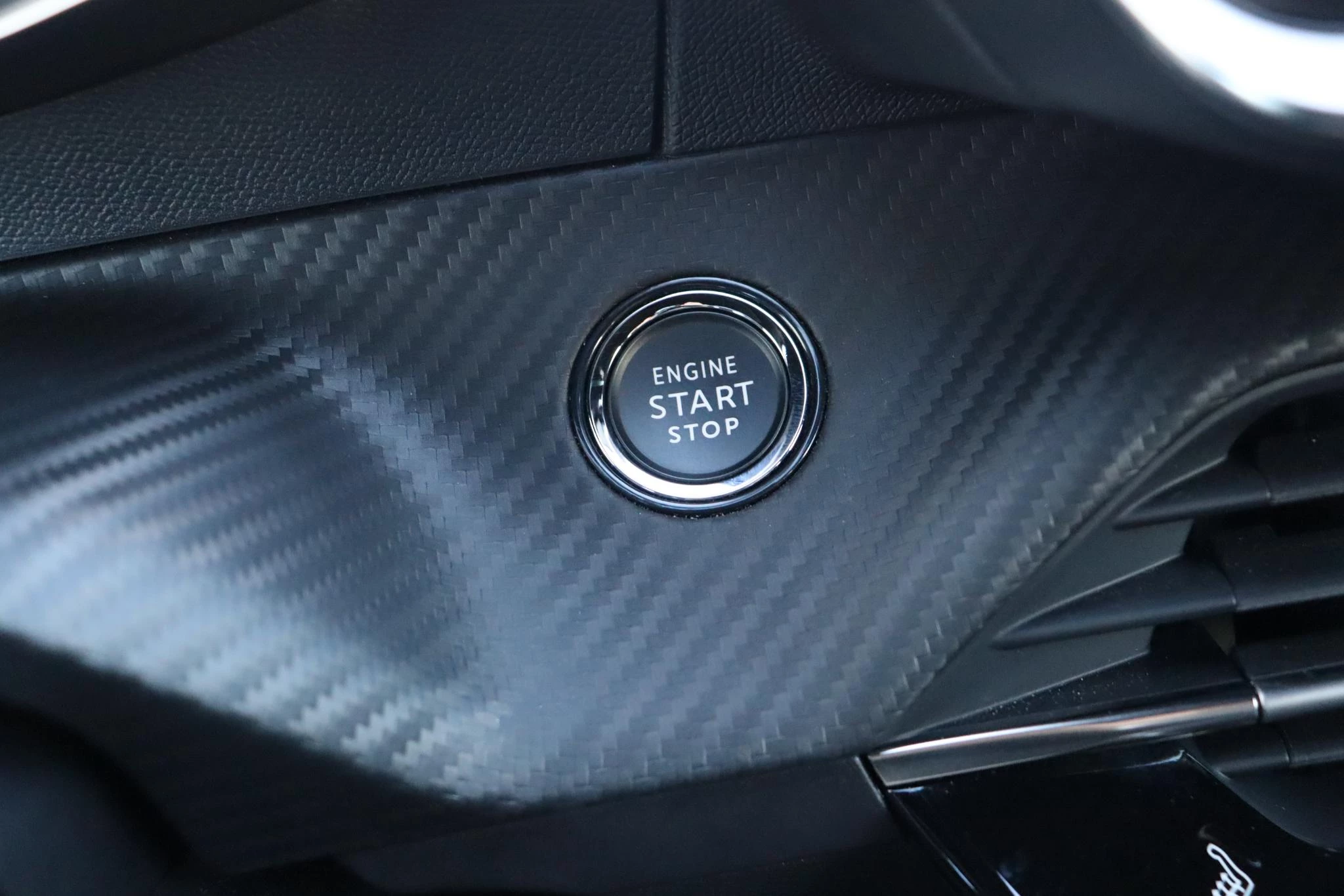 Hoofdafbeelding Peugeot e-2008