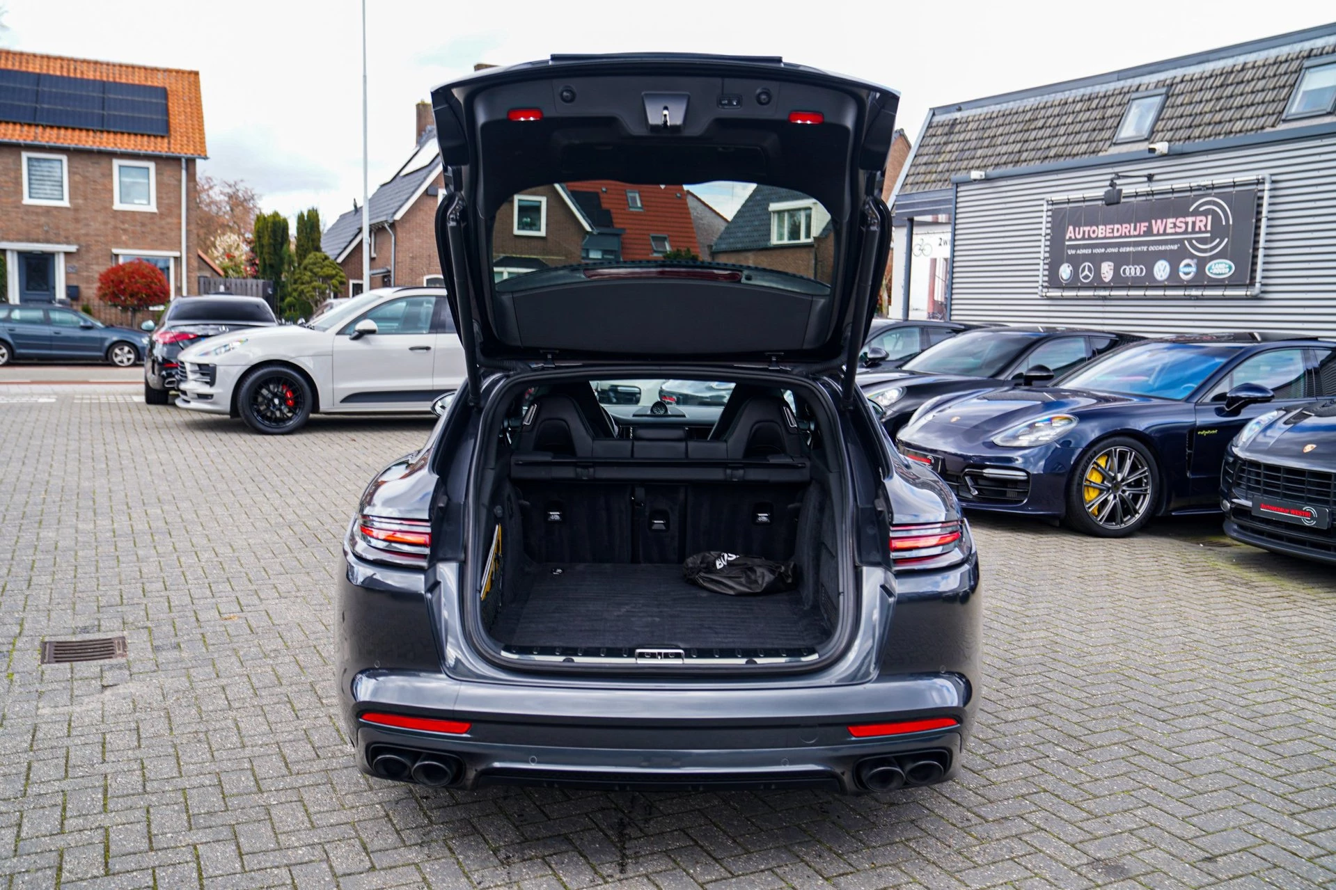 Hoofdafbeelding Porsche Panamera