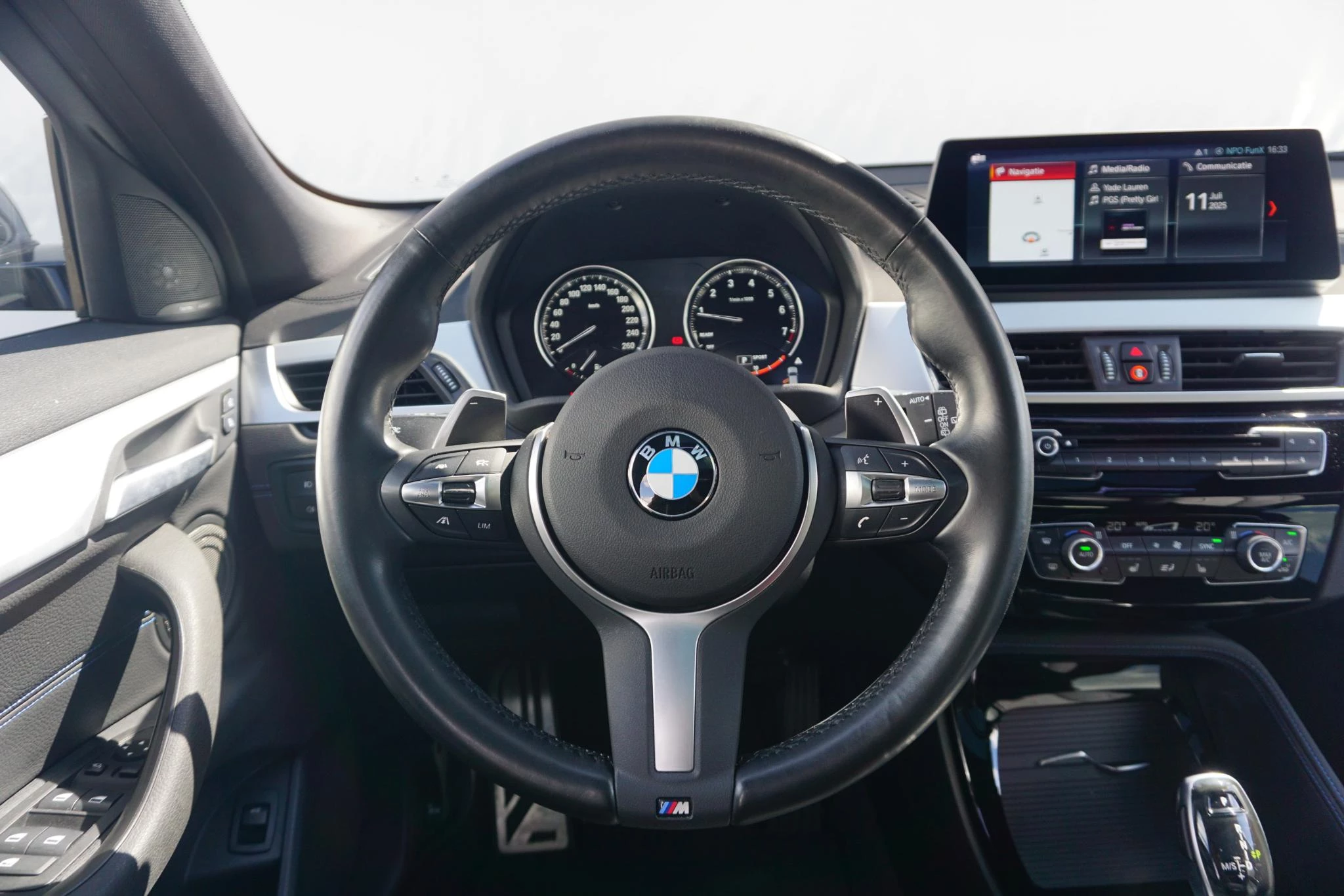 Hoofdafbeelding BMW X2