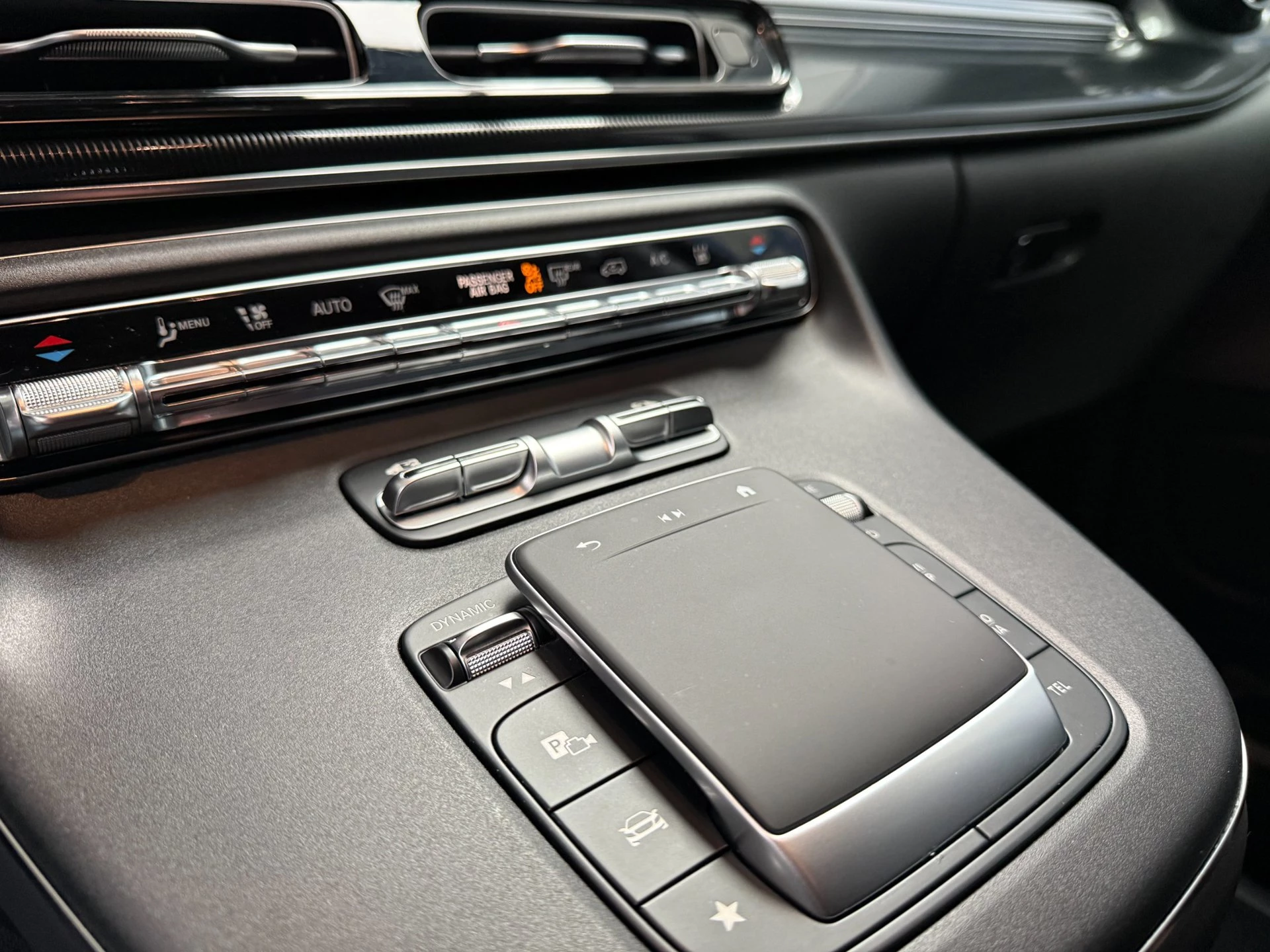 Hoofdafbeelding Mercedes-Benz EQV