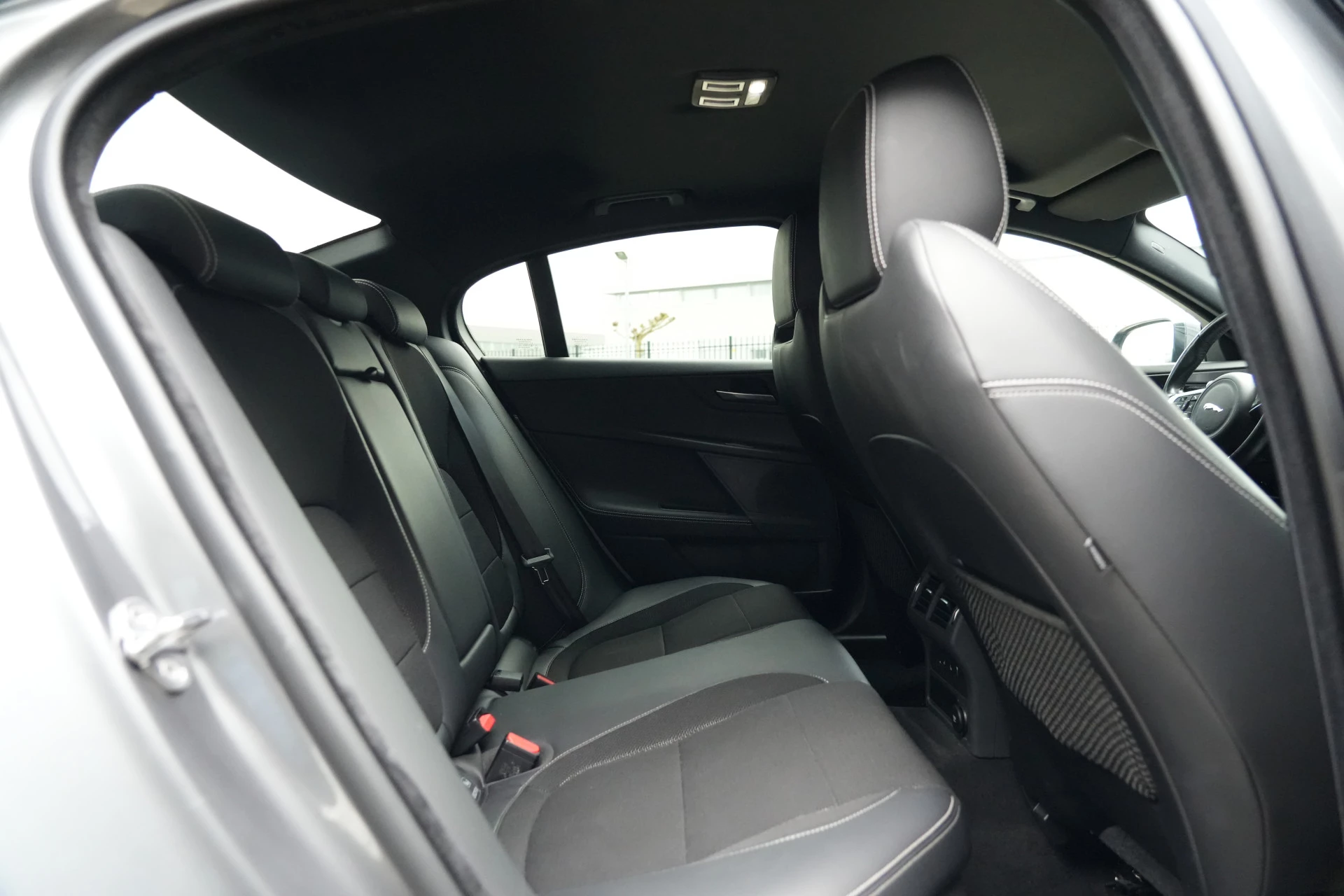 Hoofdafbeelding Jaguar XE