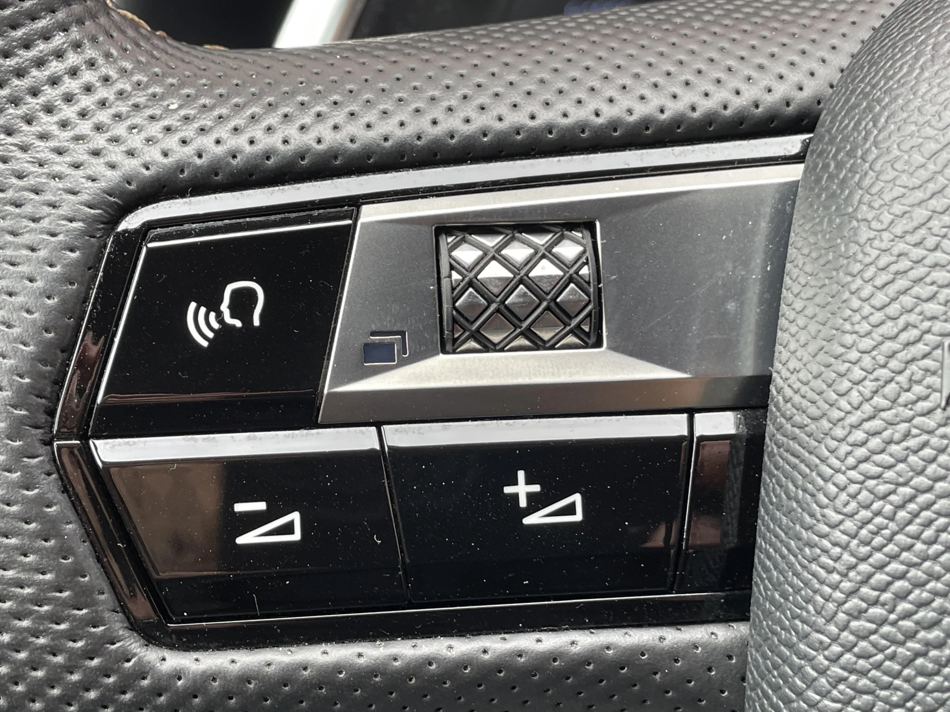 Hoofdafbeelding DS DS 7