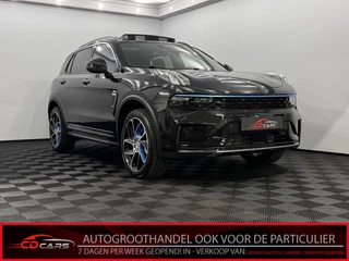 Lynk & Co 01 1.5 Pano, 360 Camera, Navi, Keyless start, Stoelverwarming, Elektrische achterklep, 3 jaar garantie