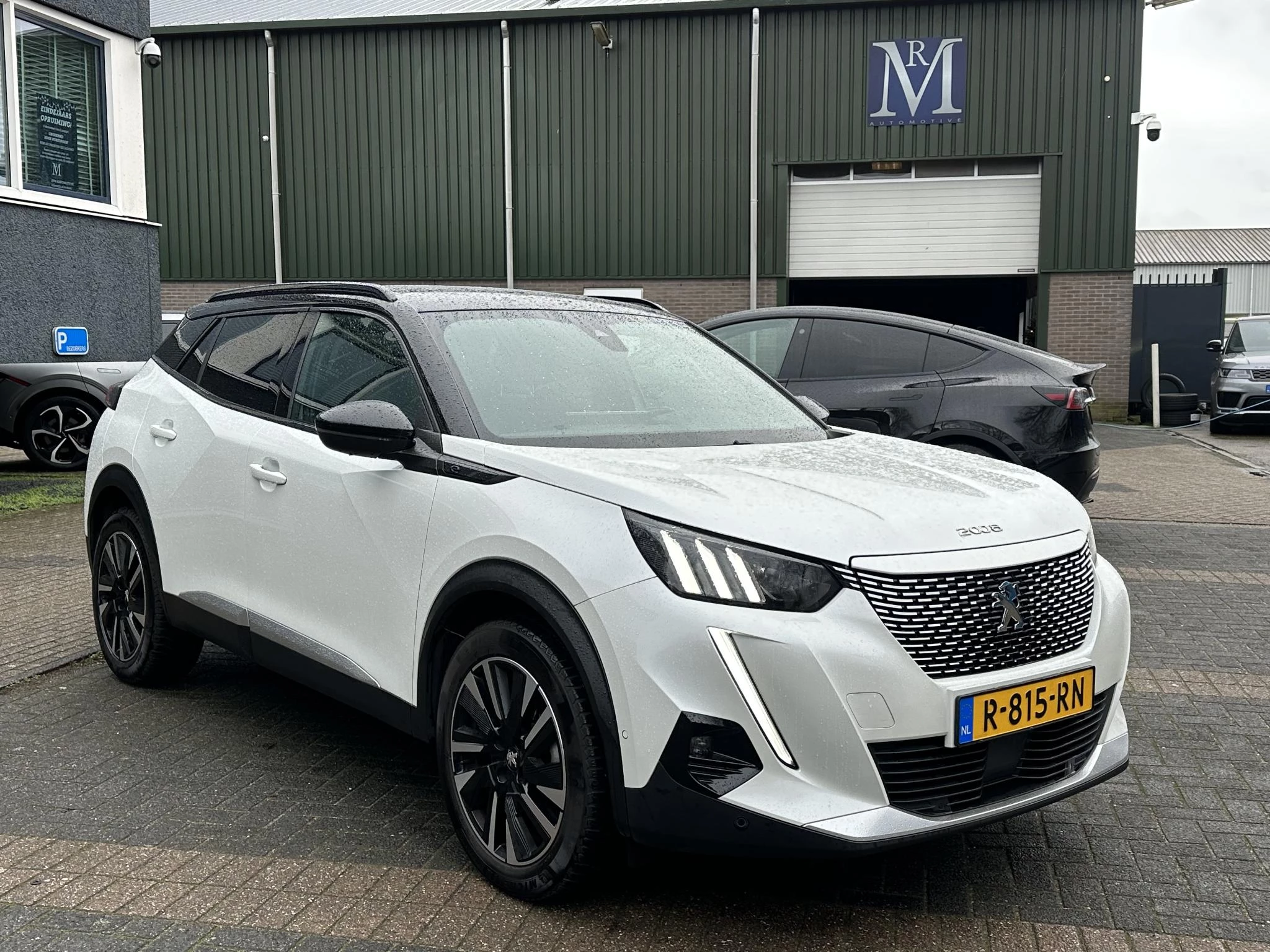 Hoofdafbeelding Peugeot e-2008