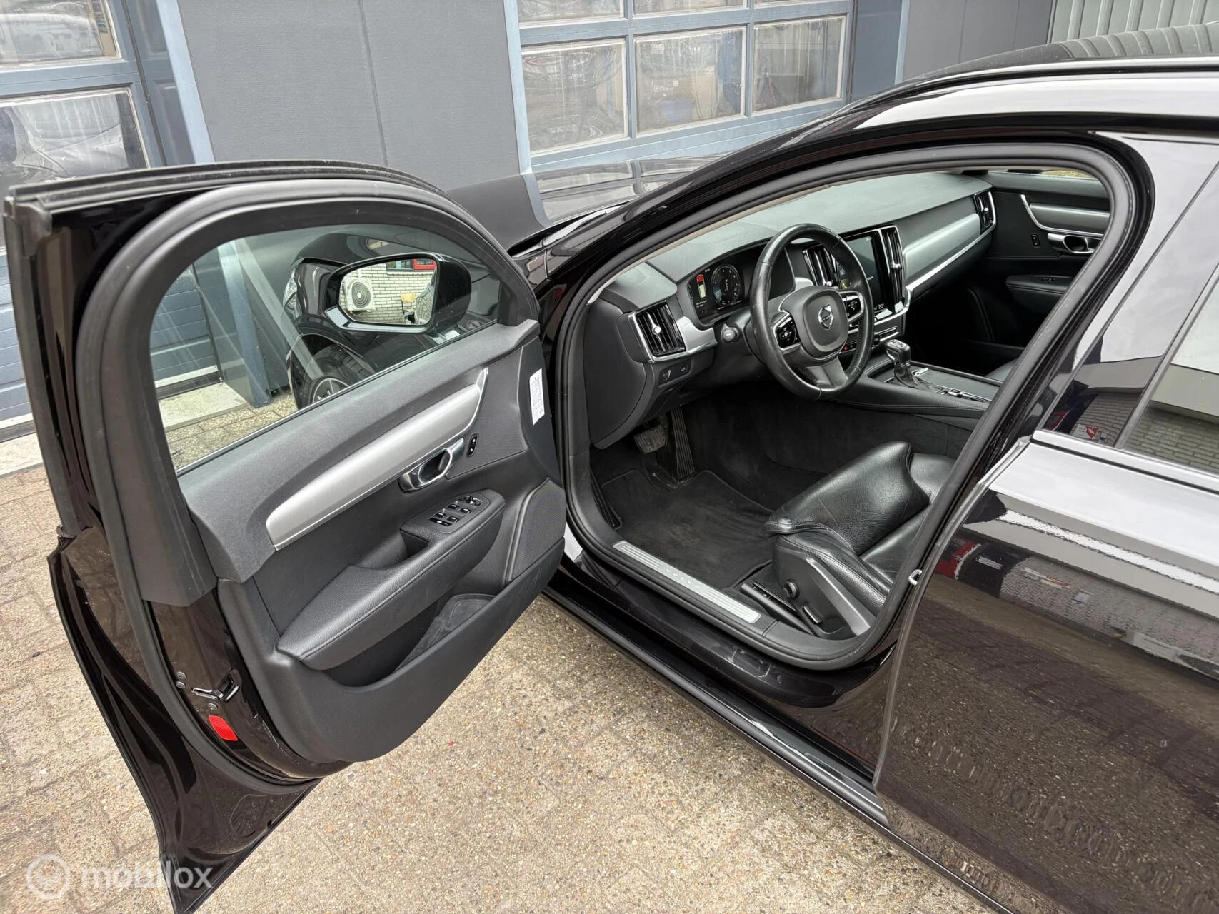 Hoofdafbeelding Volvo V90