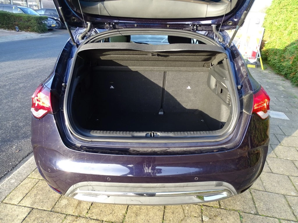 Hoofdafbeelding DS DS 4