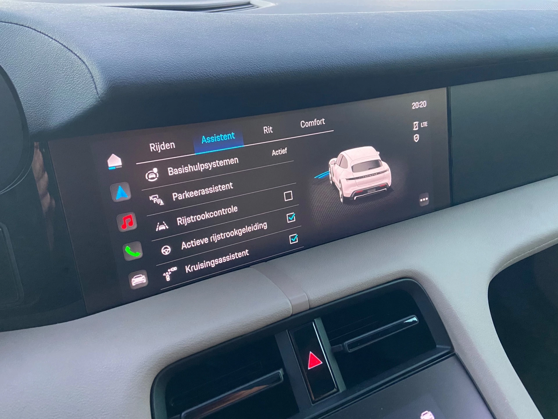 Hoofdafbeelding Porsche Taycan