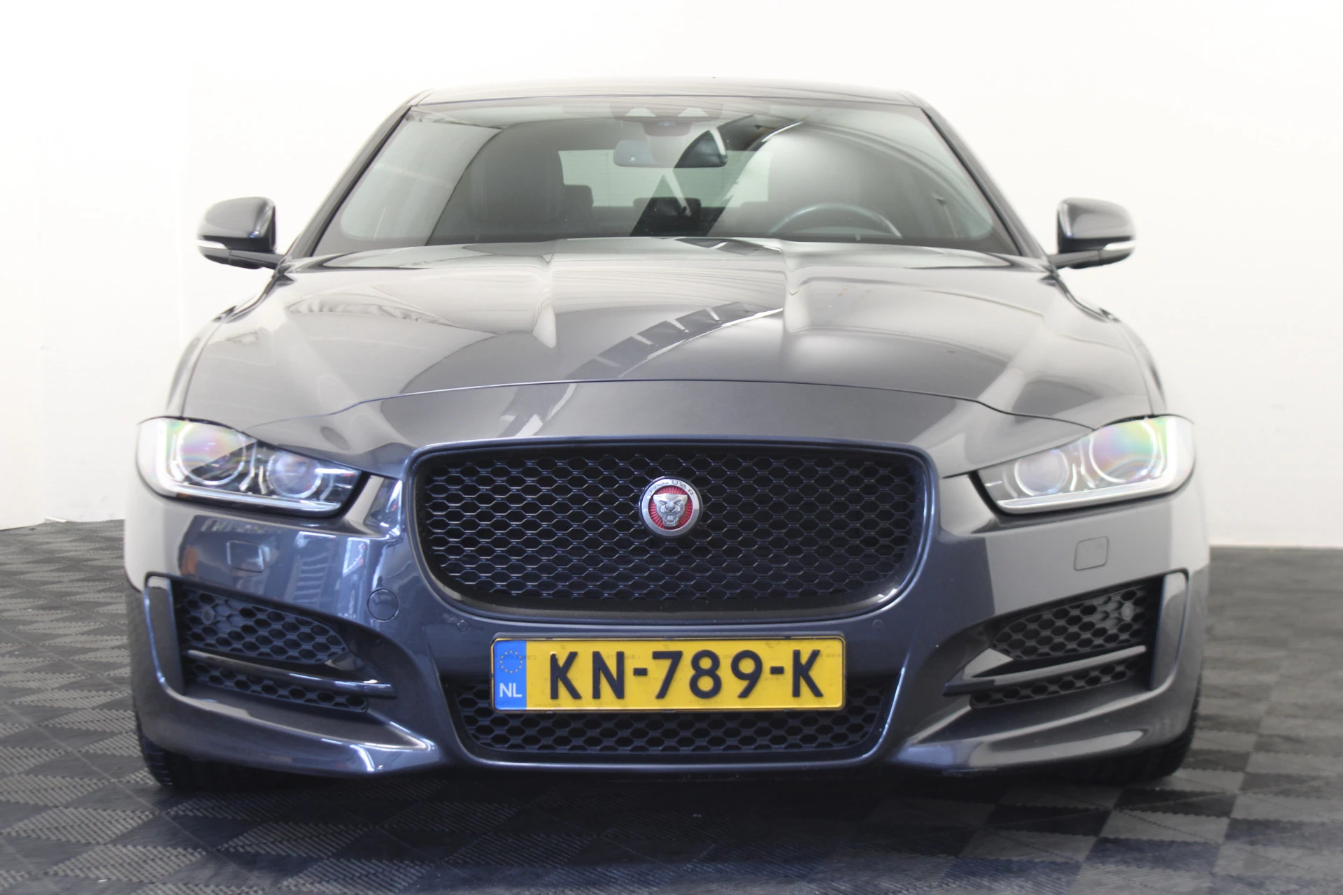 Hoofdafbeelding Jaguar XE