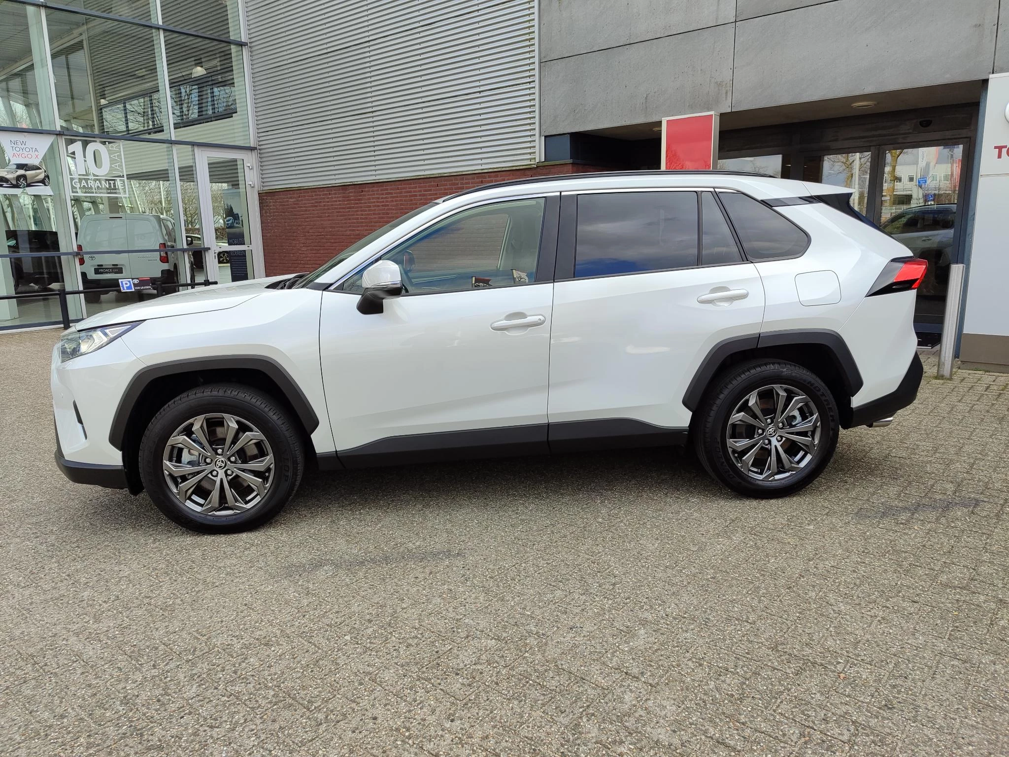 Hoofdafbeelding Toyota RAV4