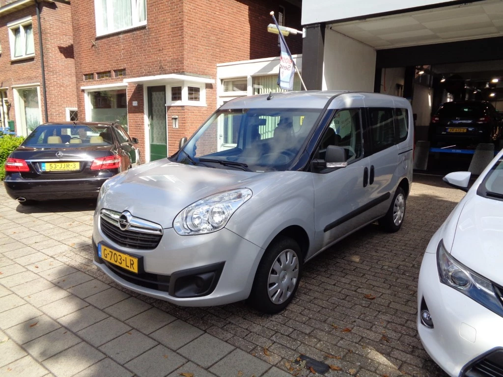 Hoofdafbeelding Opel Combo