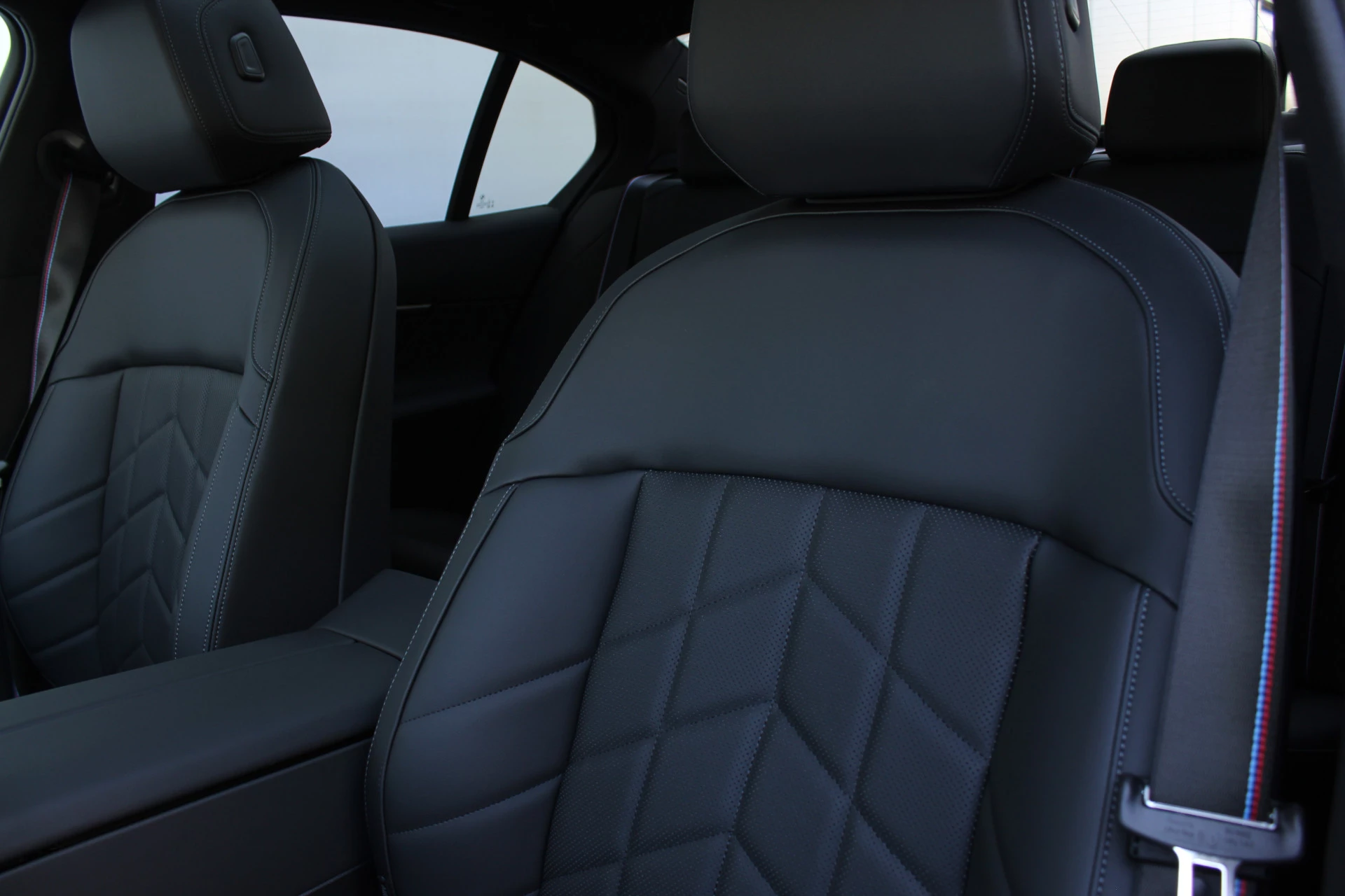 Hoofdafbeelding BMW i5