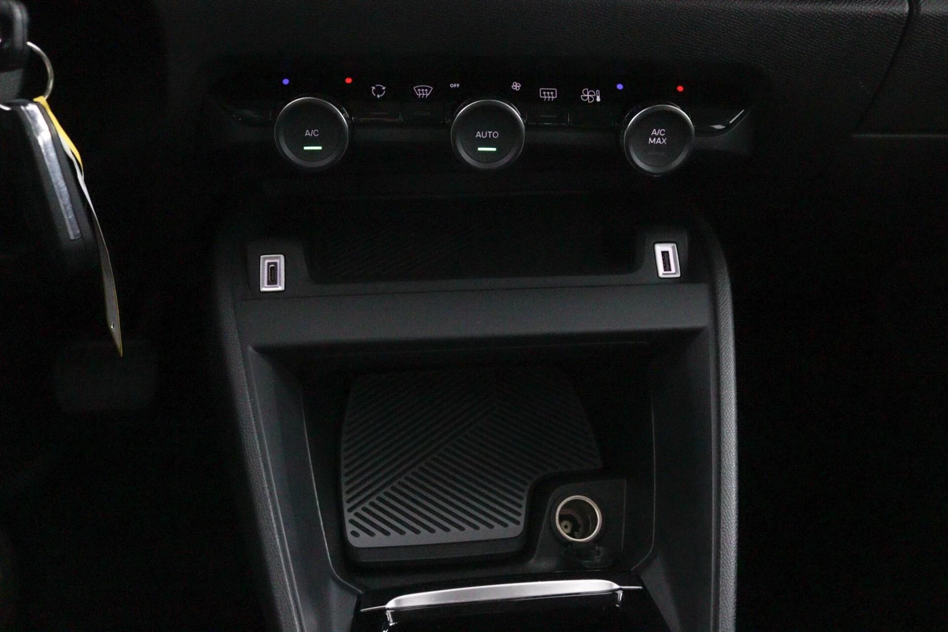 Hoofdafbeelding Citroën ë-C4