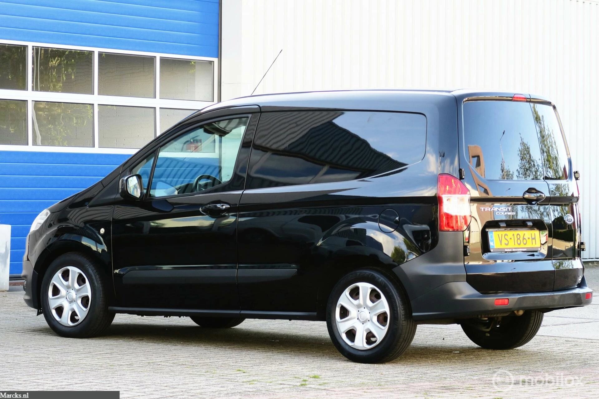 Hoofdafbeelding Ford Transit Courier