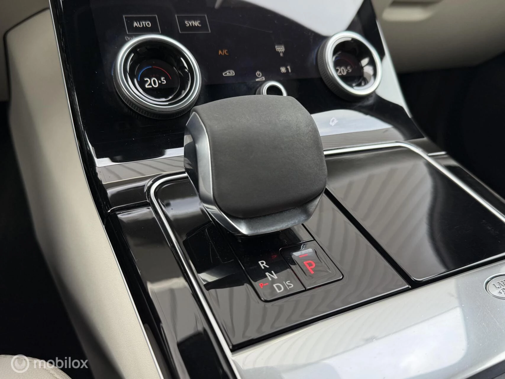 Hoofdafbeelding Land Rover Range Rover Velar