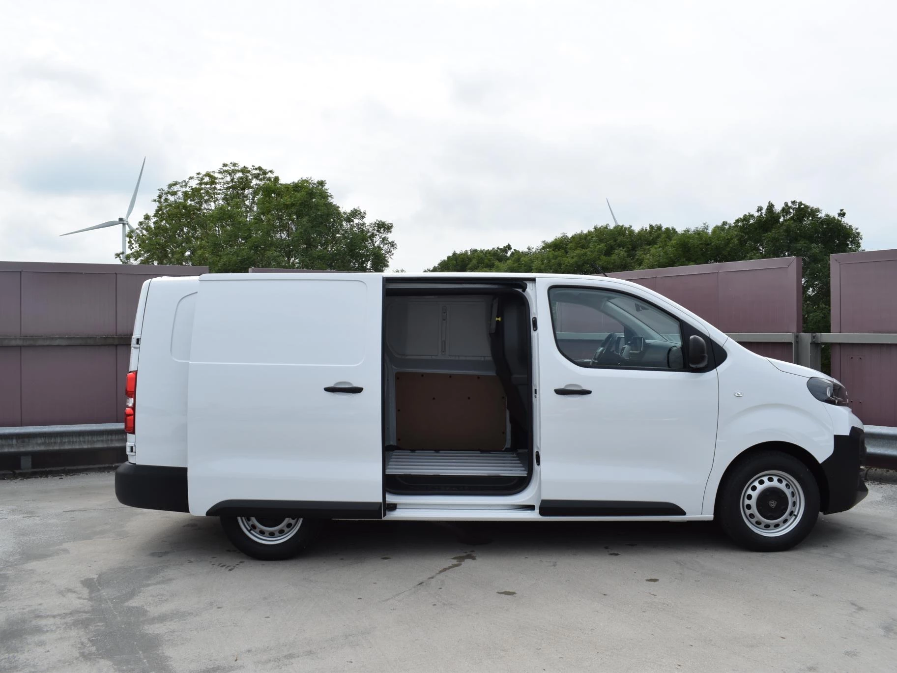 Hoofdafbeelding Peugeot e-Expert